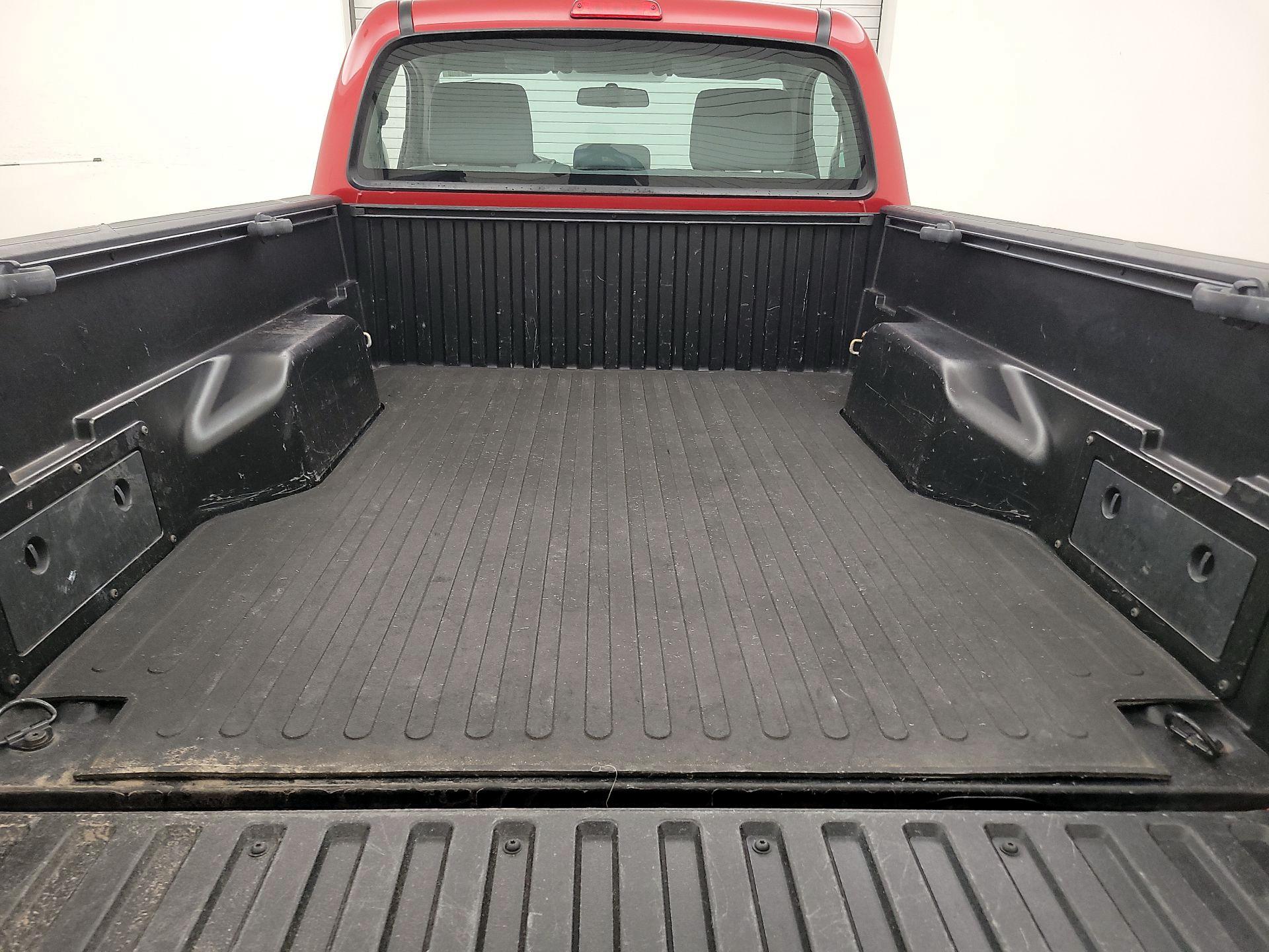 Thumbnail: 2014 Toyota Tacoma - 18