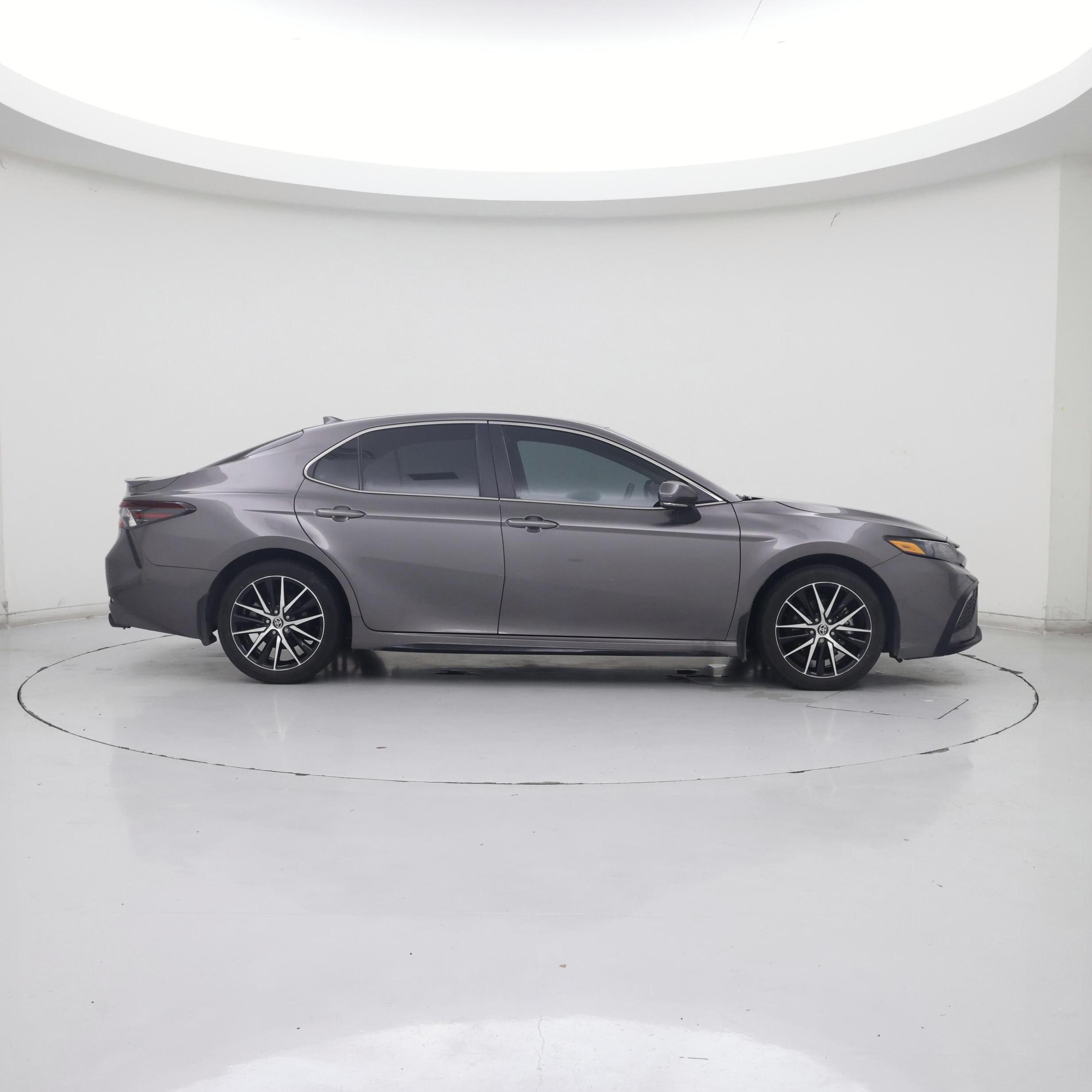 Thumbnail: 2023 Toyota Camry - 7