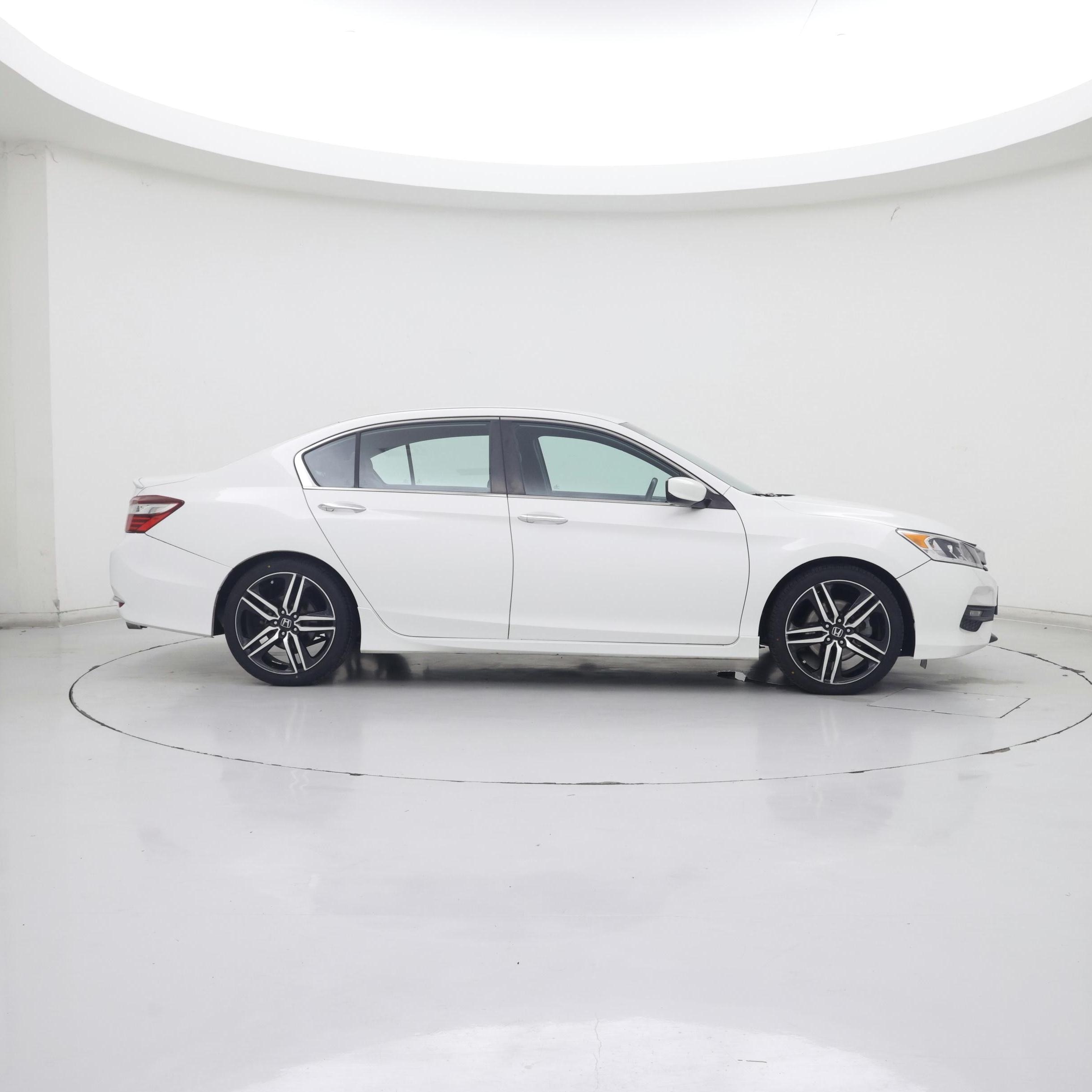 Thumbnail: 2017 Honda Accord - 7