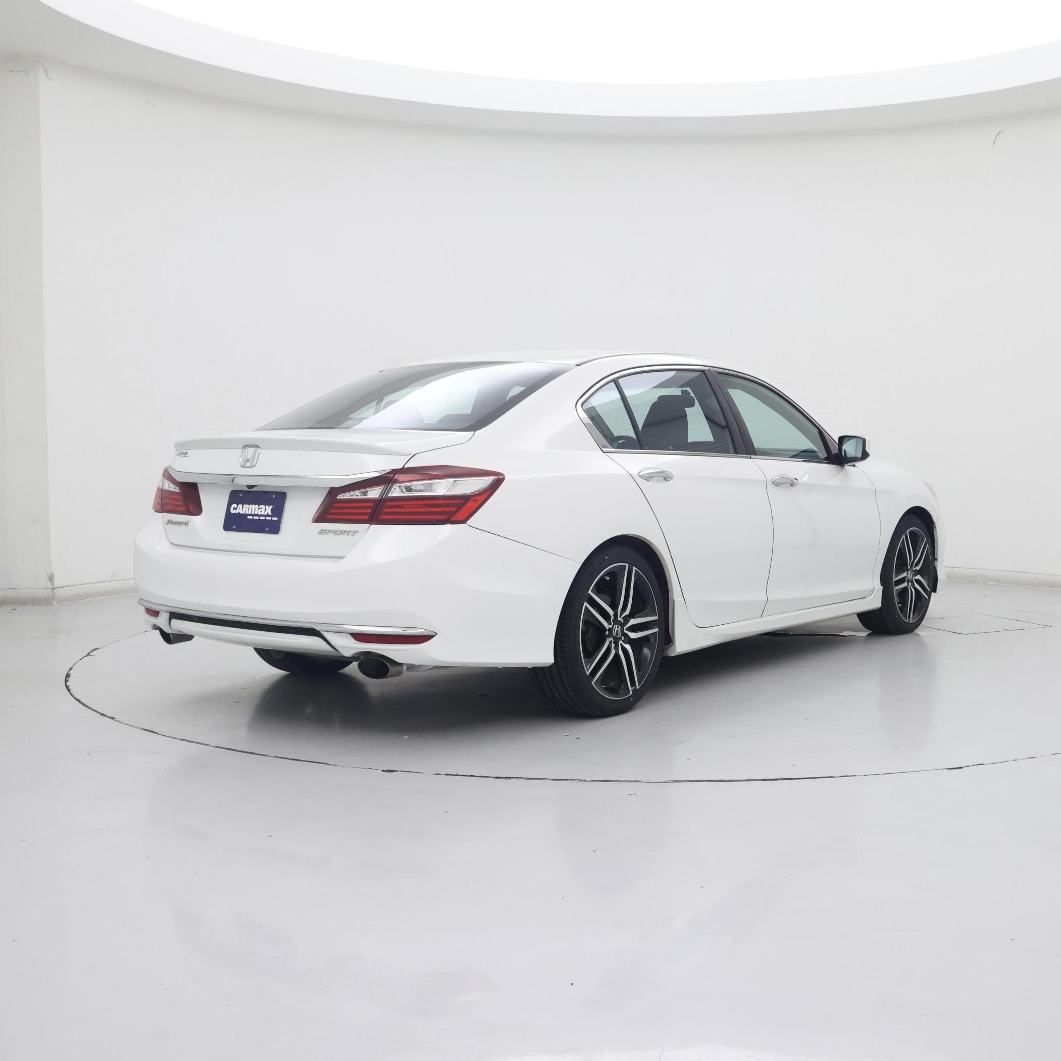 Thumbnail: 2017 Honda Accord - 8