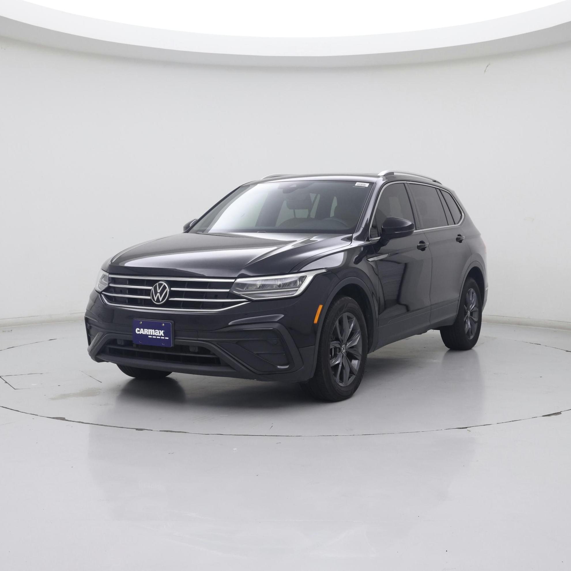 Thumbnail: 2022 Volkswagen Tiguan - 4