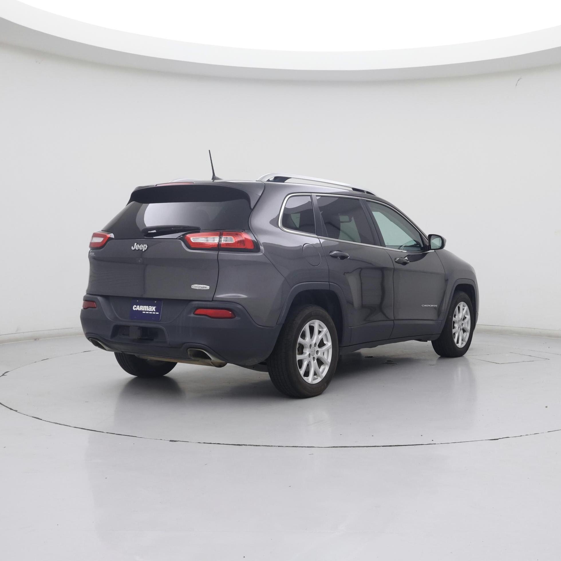Thumbnail: 2018 Jeep Cherokee - 8