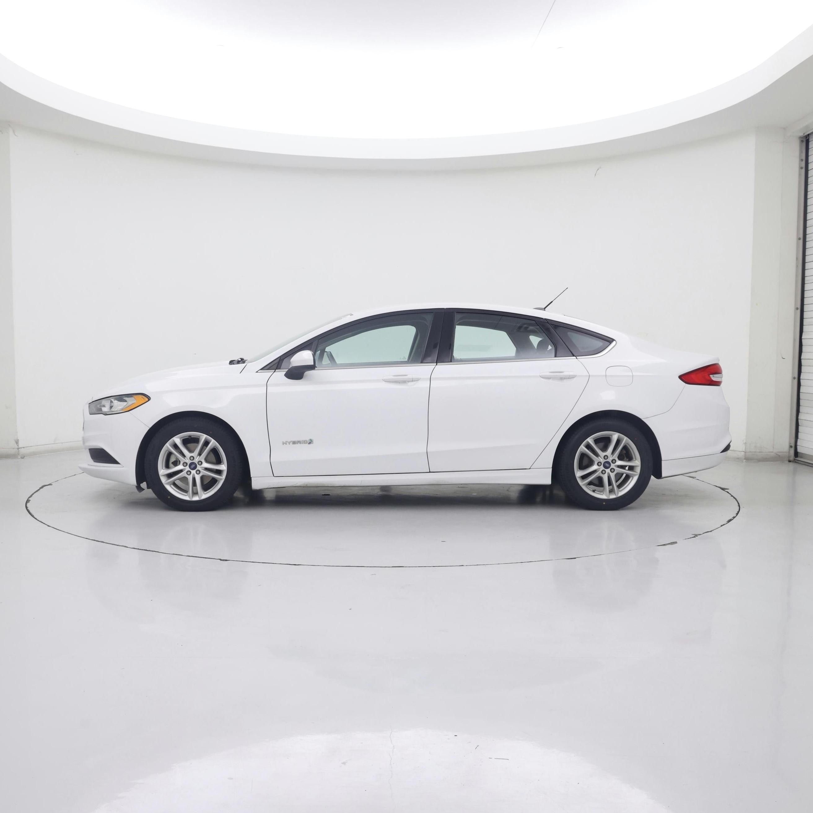 Thumbnail: 2018 Ford Fusion - 3