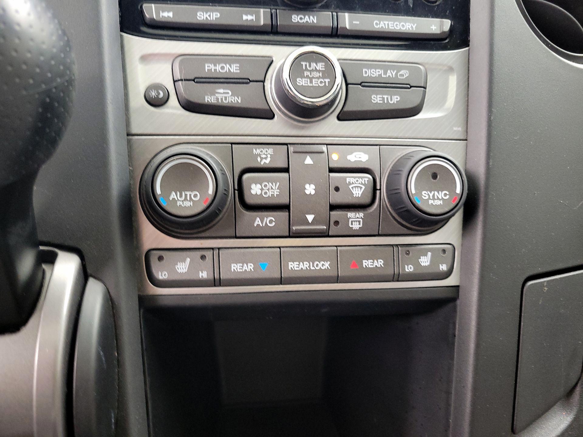 Thumbnail: 2013 Honda Pilot - 16