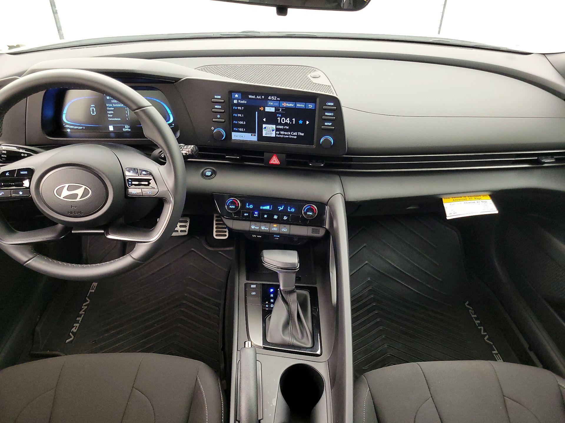 Thumbnail: 2025 Hyundai Elantra - 9