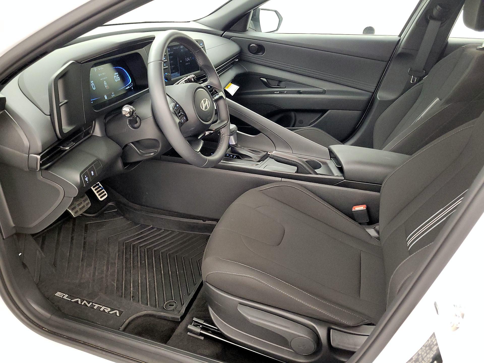 Thumbnail: 2025 Hyundai Elantra - 11