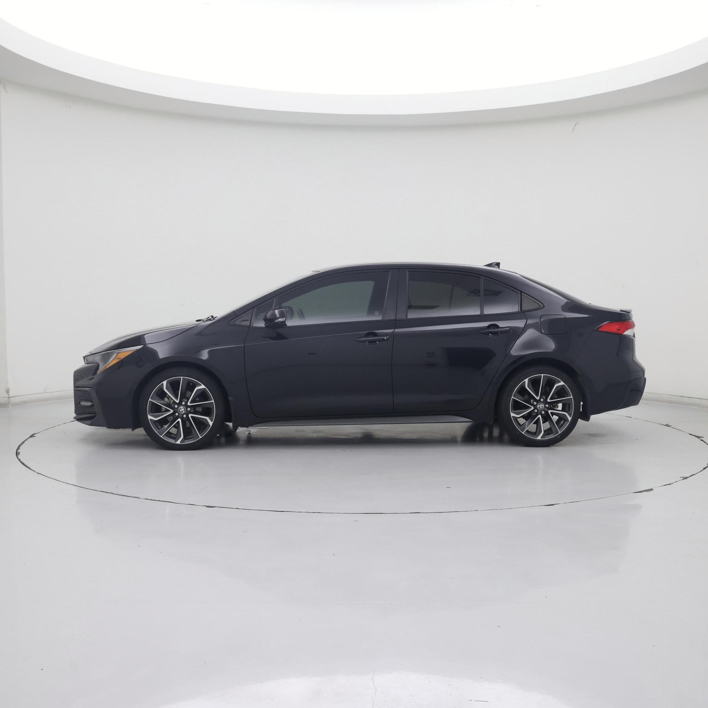 Thumbnail: 2021 Toyota Corolla - 3