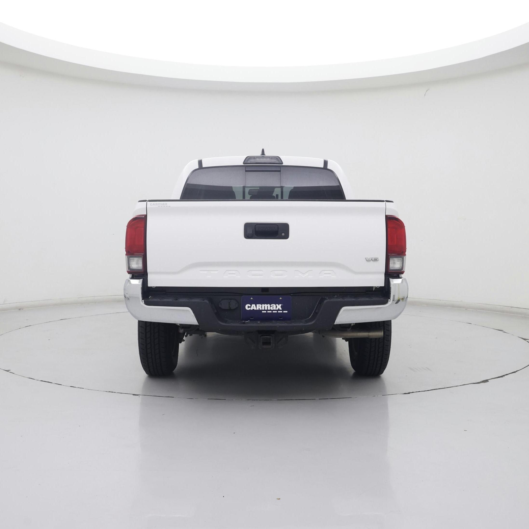 Thumbnail: 2018 Toyota Tacoma - 6