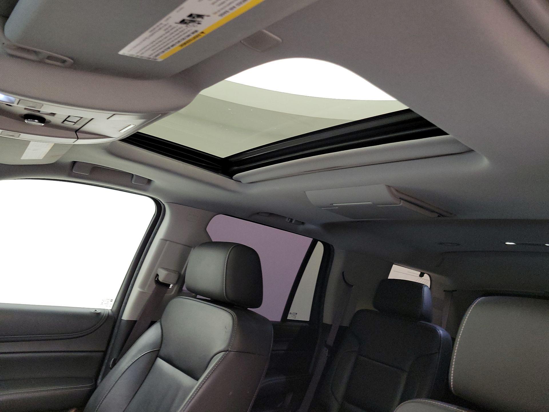 Thumbnail: 2017 Chevrolet Tahoe - 20