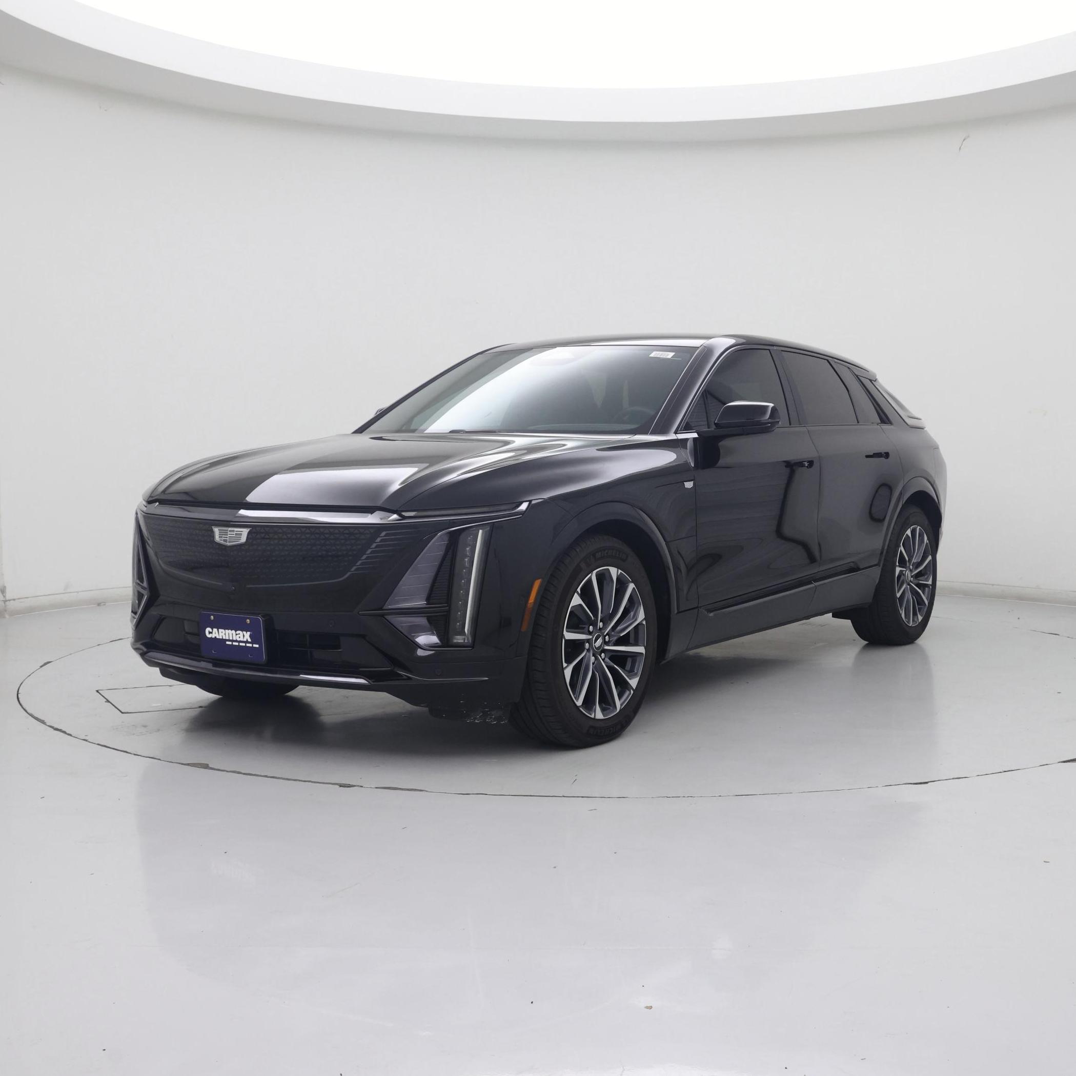 Thumbnail: 2024 Cadillac Lyriq - 4