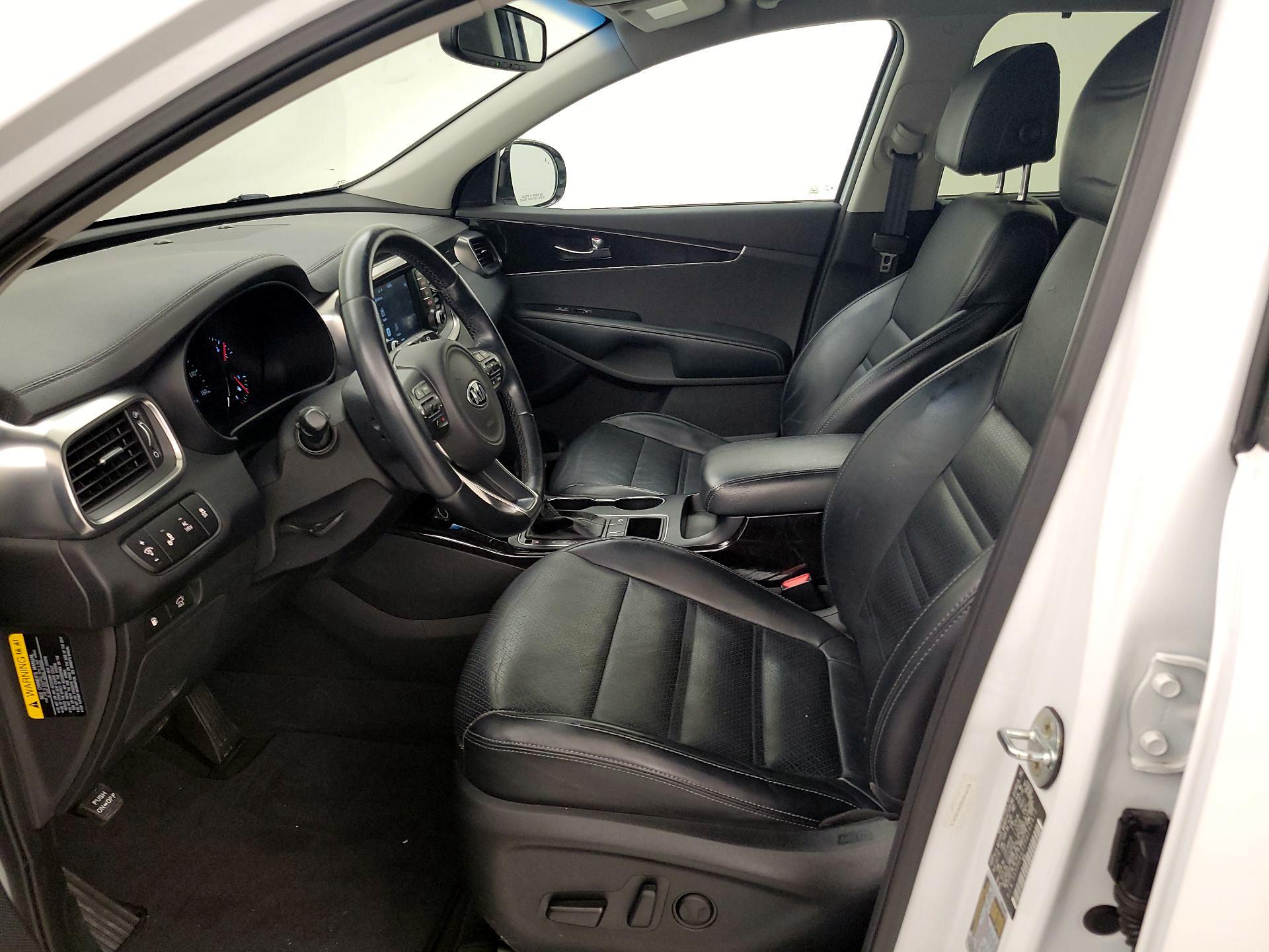 Thumbnail: 2017 Kia Sorento - 11