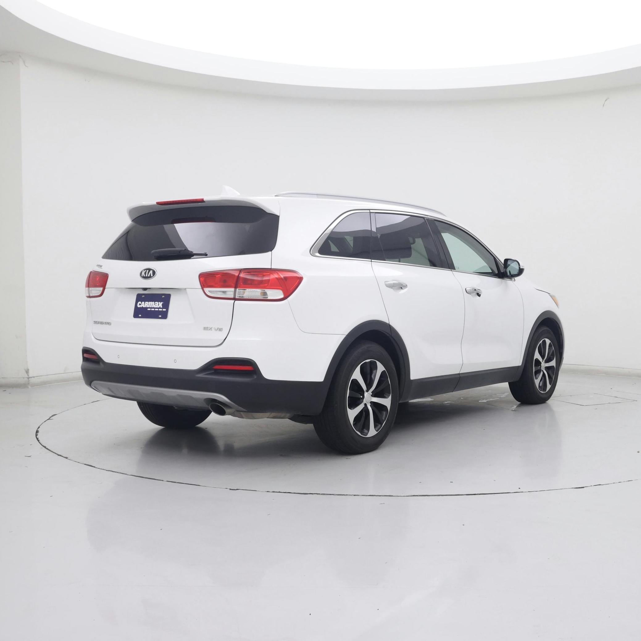 Thumbnail: 2017 Kia Sorento - 8