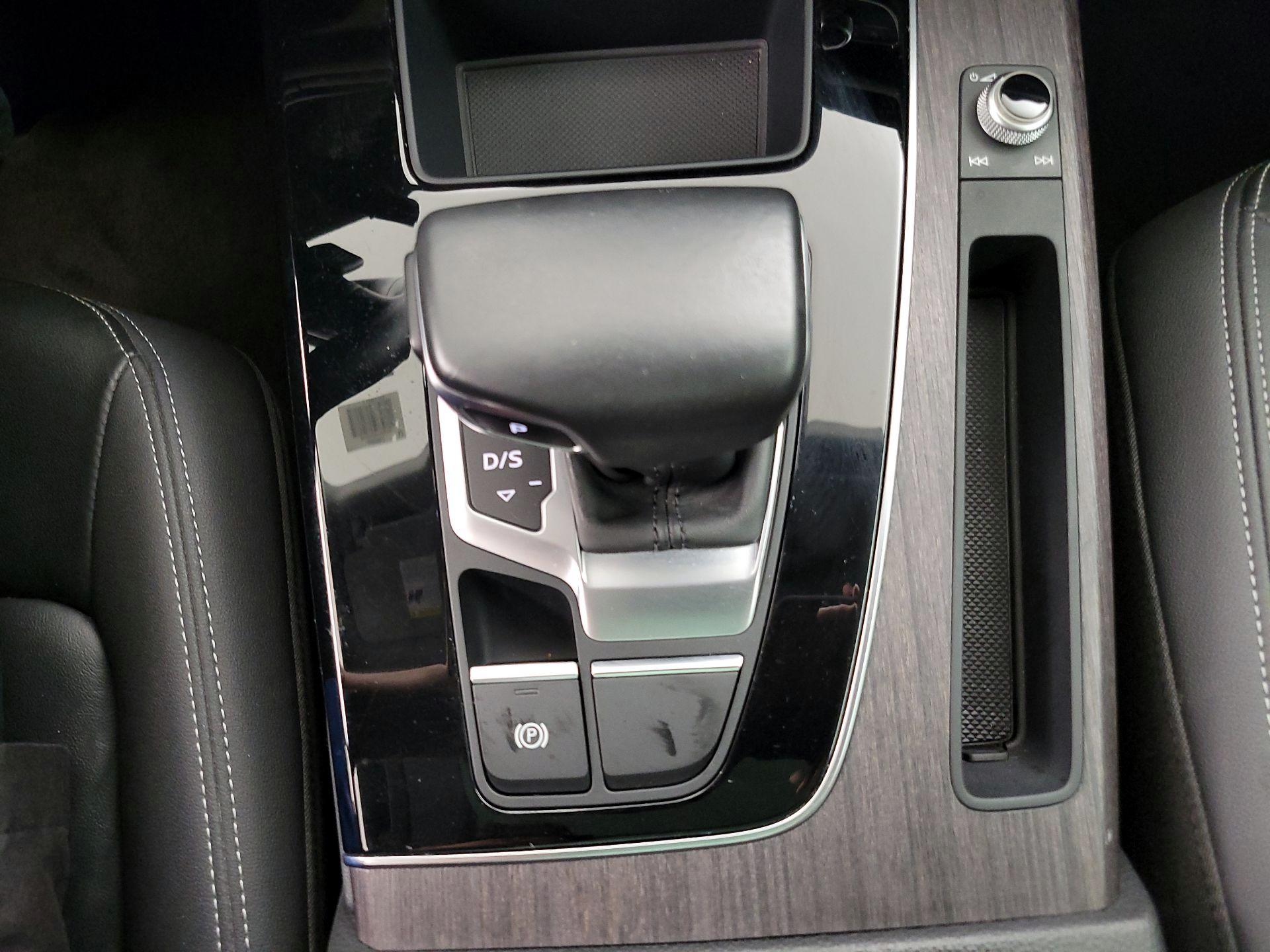 Thumbnail: 2021 Audi Q5 - 17