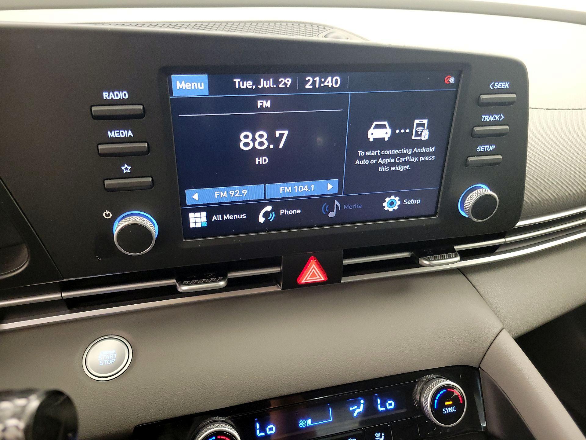 Thumbnail: 2022 Hyundai Elantra - 15