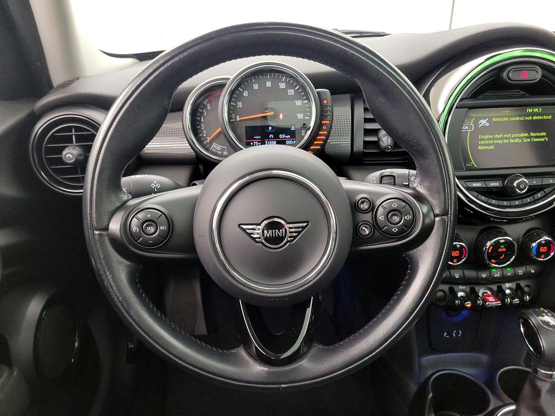 Thumbnail: 2015 MINI Cooper Hardtop - 10