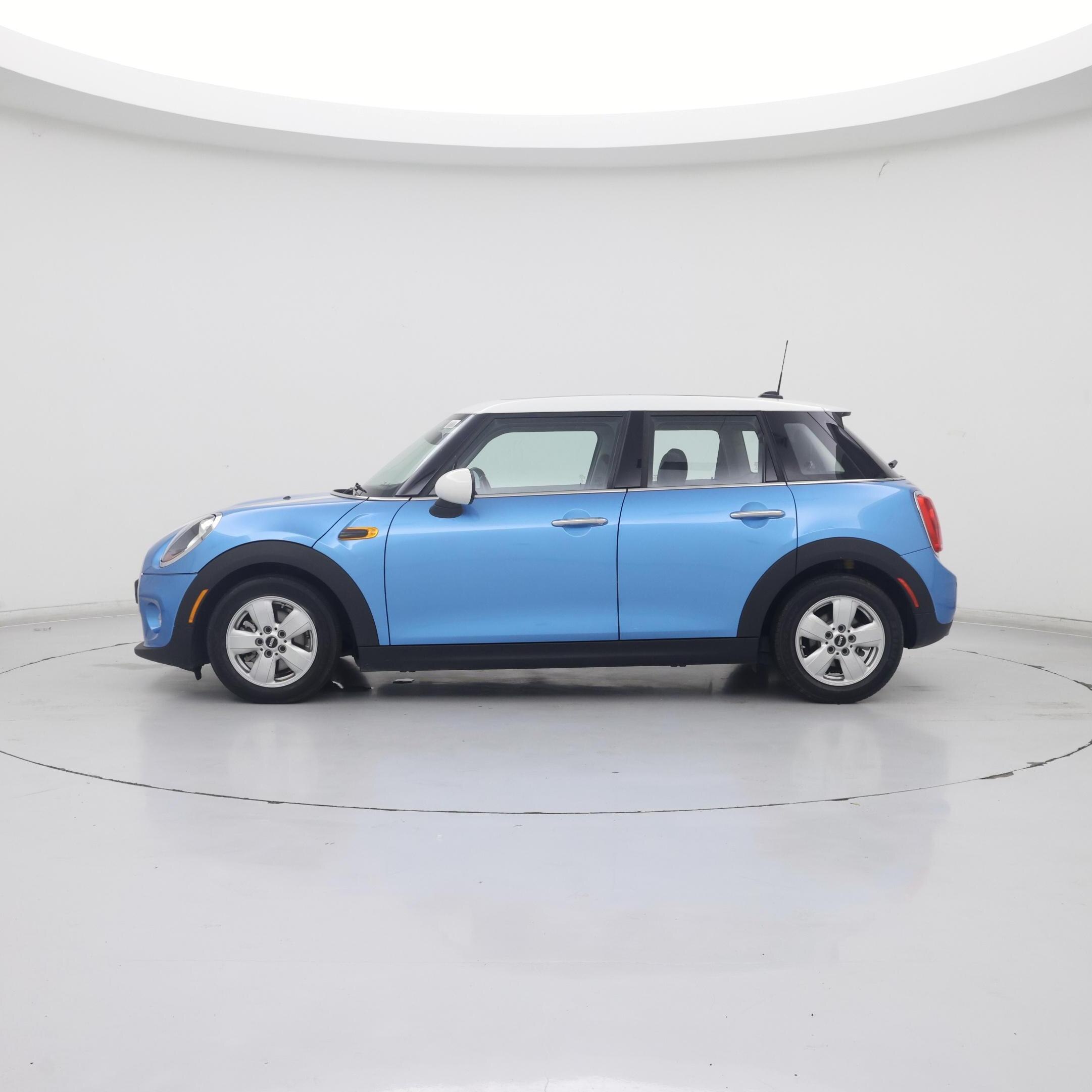 Thumbnail: 2015 MINI Cooper Hardtop - 3