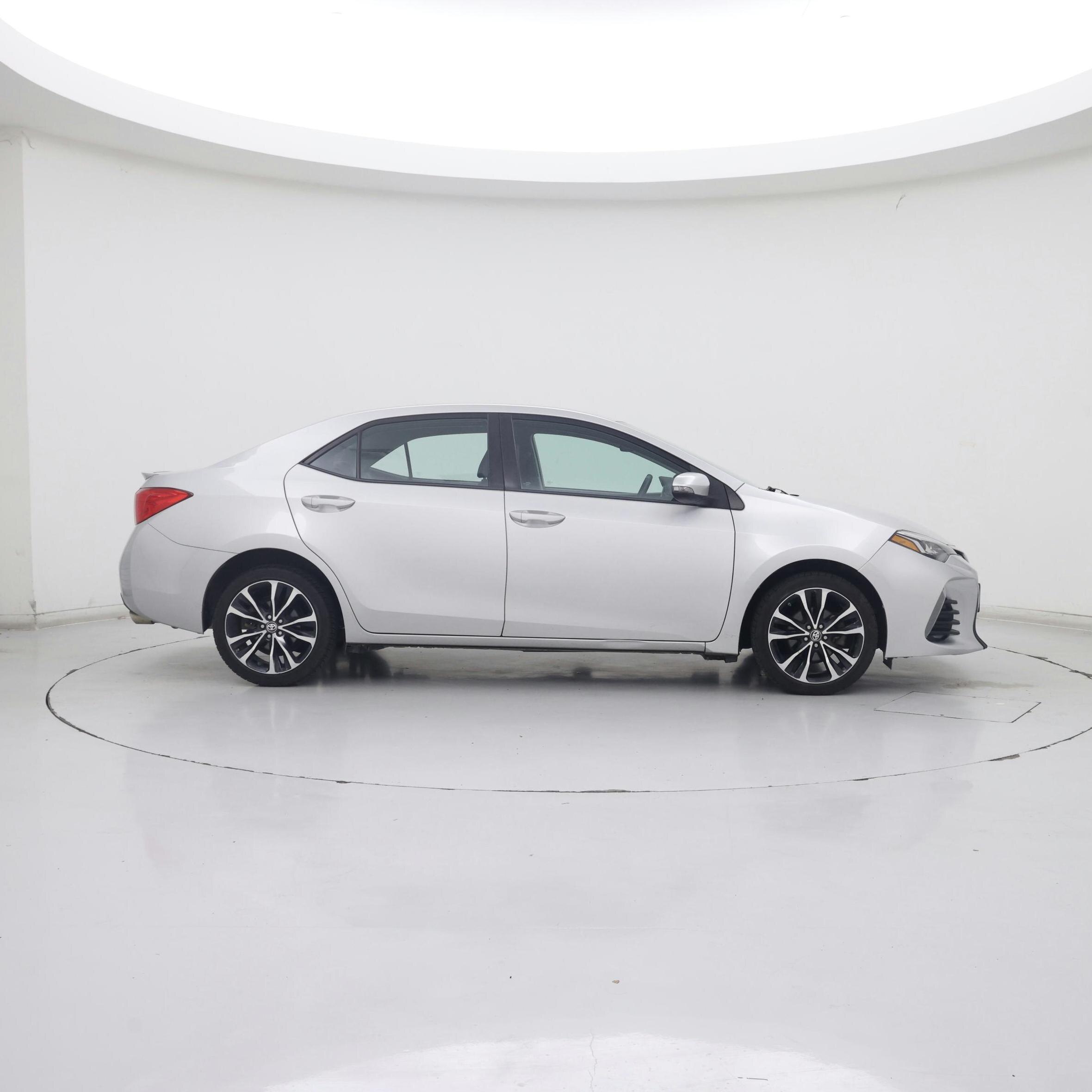 Thumbnail: 2017 Toyota Corolla - 7