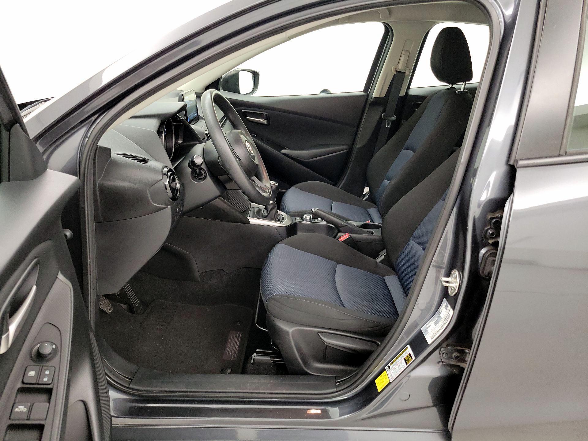 Thumbnail: 2019 Toyota Yaris - 11