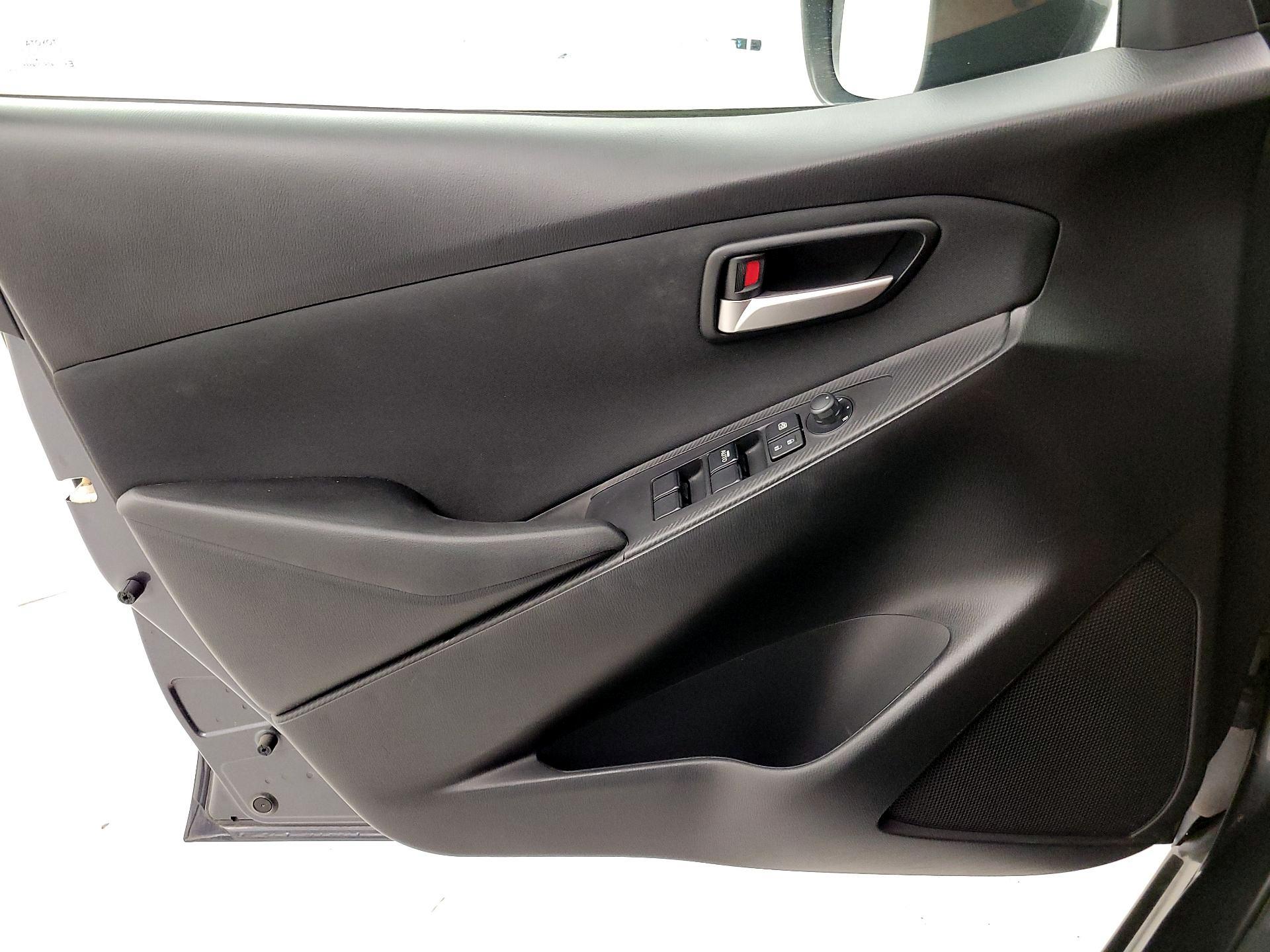Thumbnail: 2019 Toyota Yaris - 12