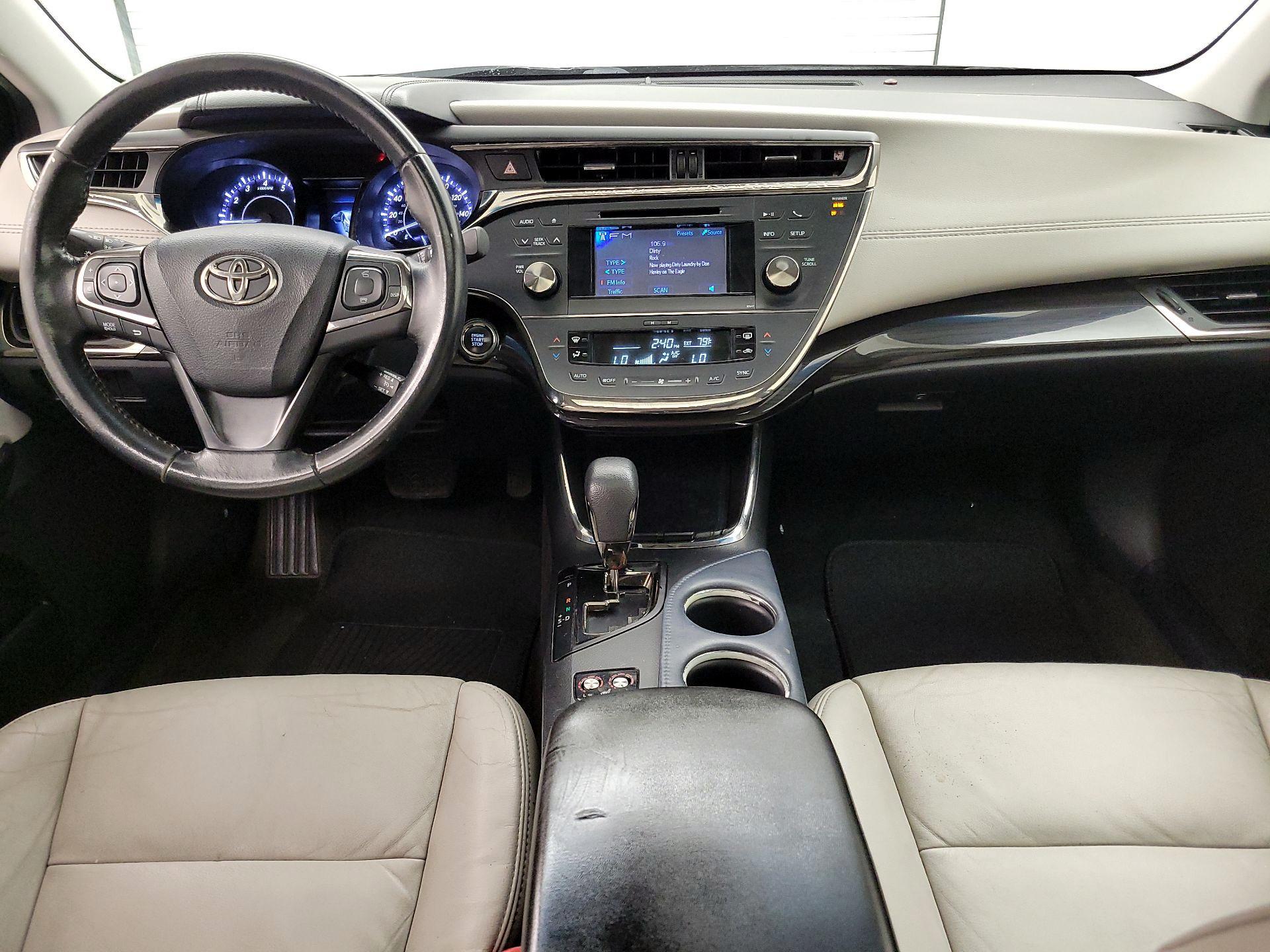 Thumbnail: 2013 Toyota Avalon - 9