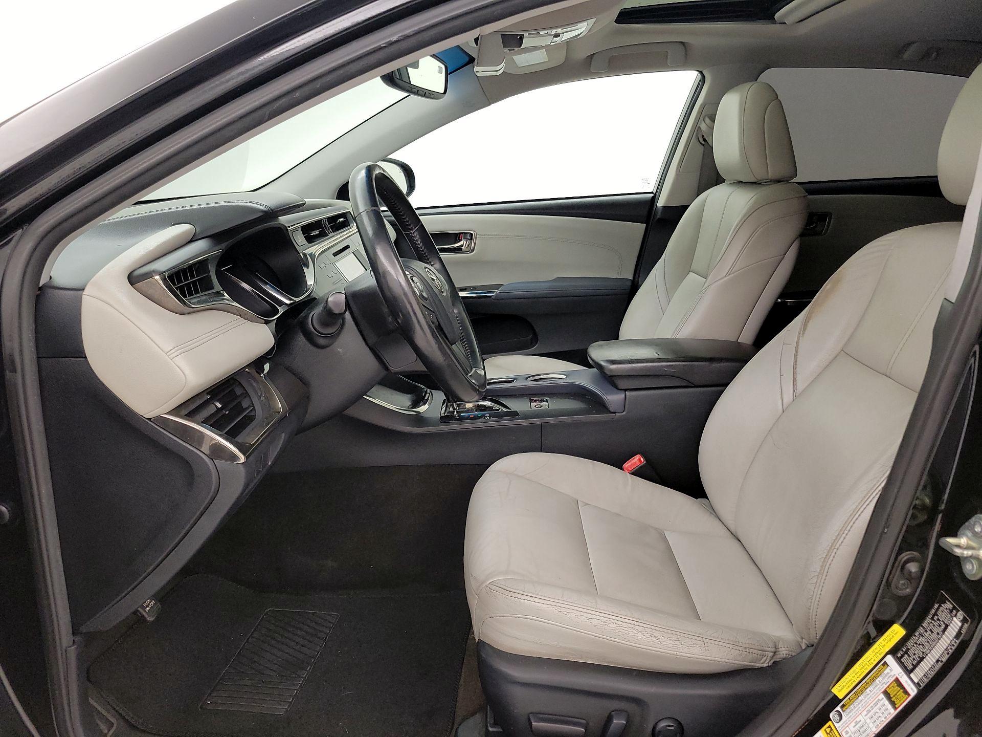 Thumbnail: 2013 Toyota Avalon - 11