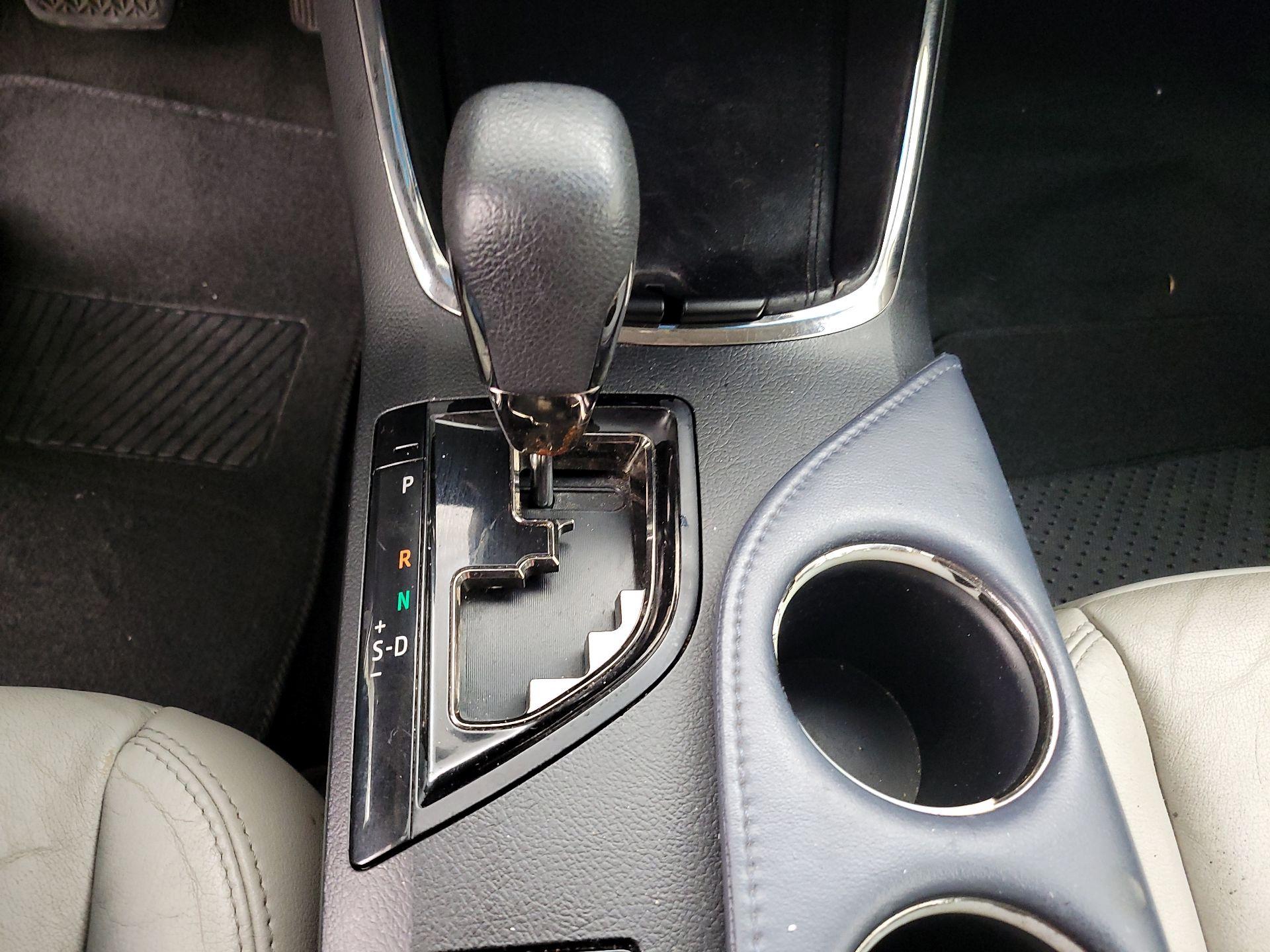 Thumbnail: 2013 Toyota Avalon - 17