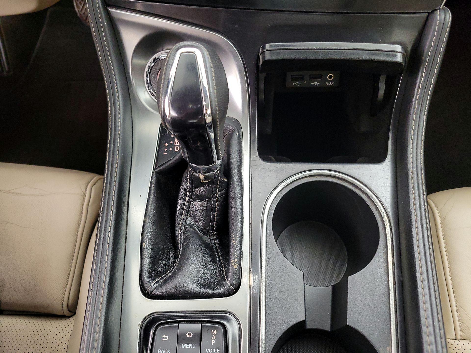 Thumbnail: 2016 Nissan Maxima - 18