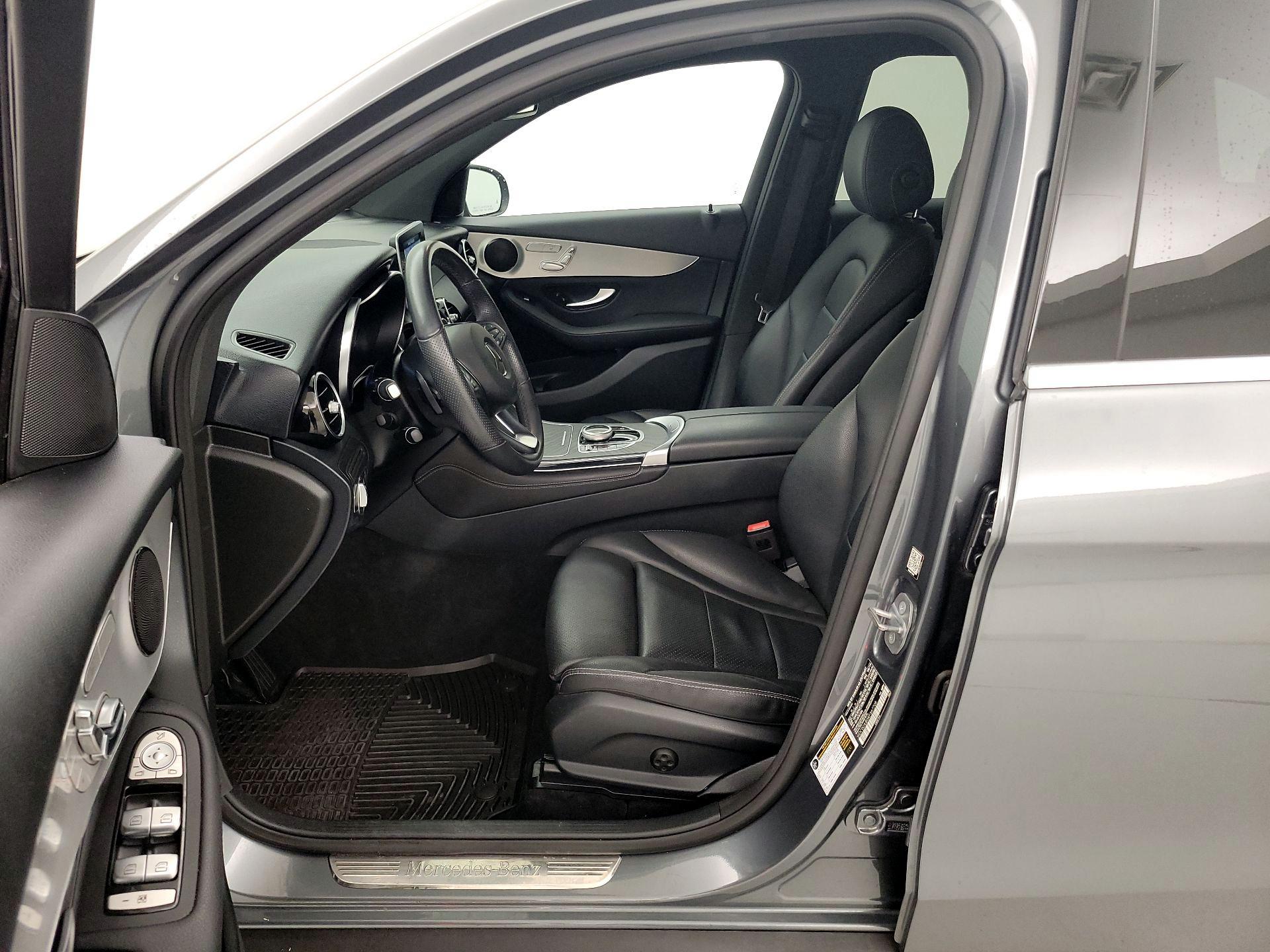 Thumbnail: 2019 Mercedes-Benz GLC - 11