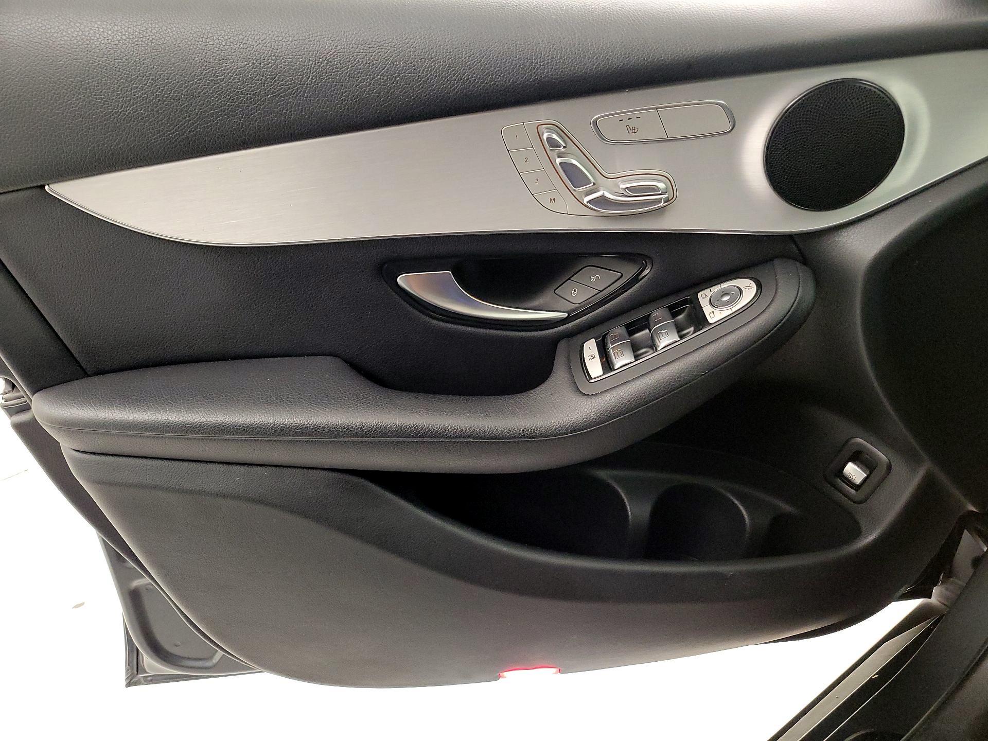 Thumbnail: 2019 Mercedes-Benz GLC - 12