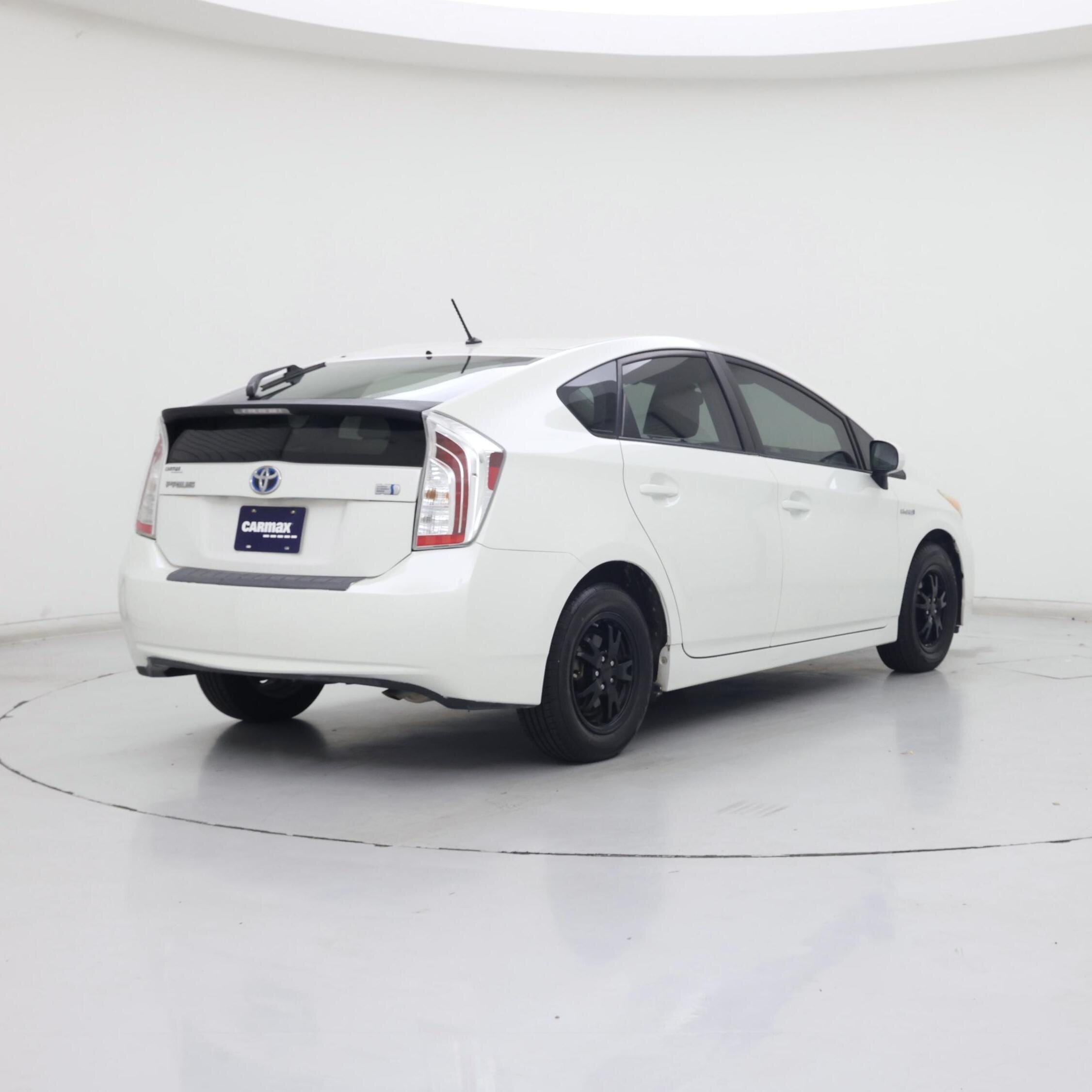 Thumbnail: 2013 Toyota Prius - 8