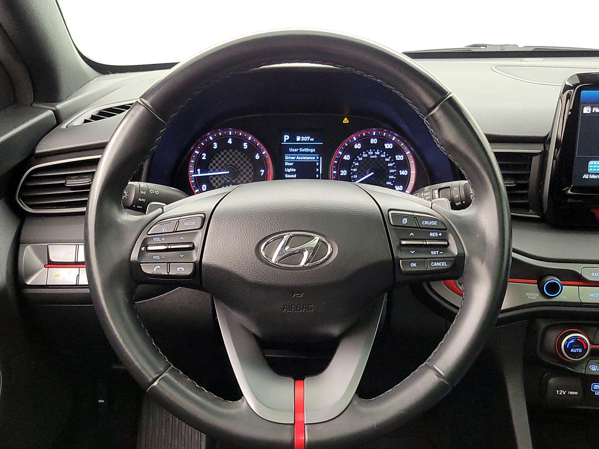Thumbnail: 2019 Hyundai Veloster - 10