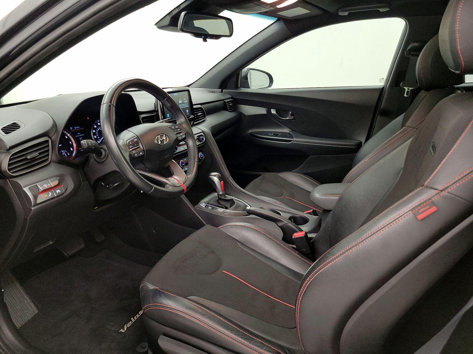 Thumbnail: 2019 Hyundai Veloster - 11