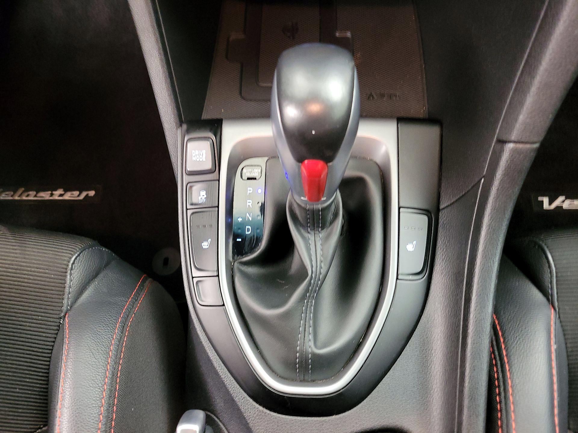 Thumbnail: 2019 Hyundai Veloster - 17
