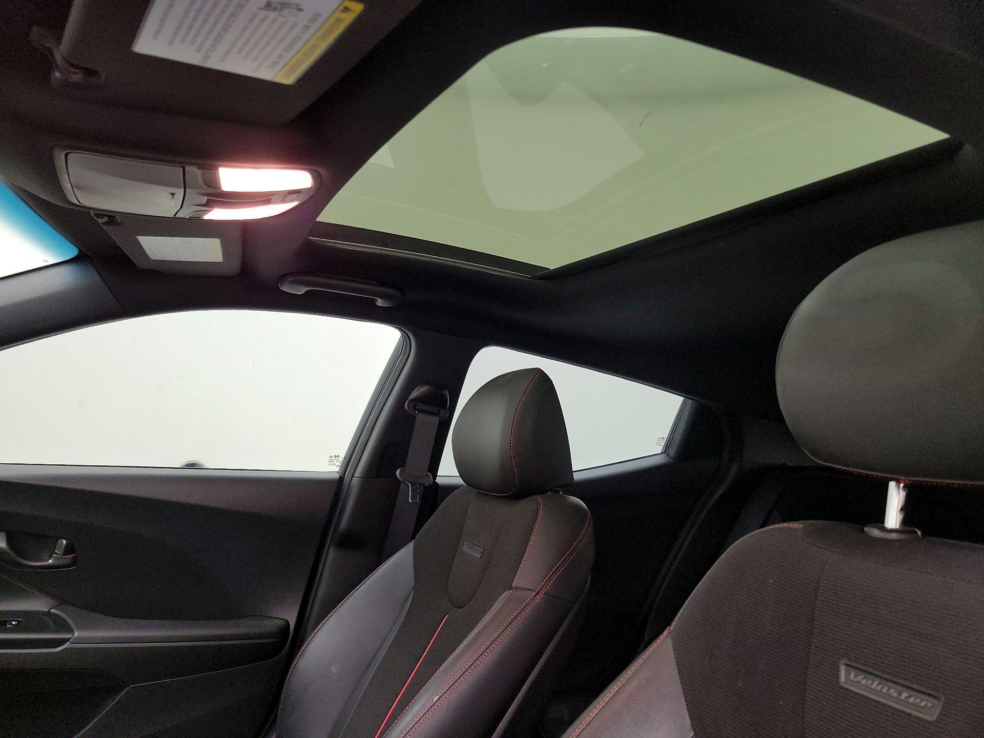 Thumbnail: 2019 Hyundai Veloster - 19