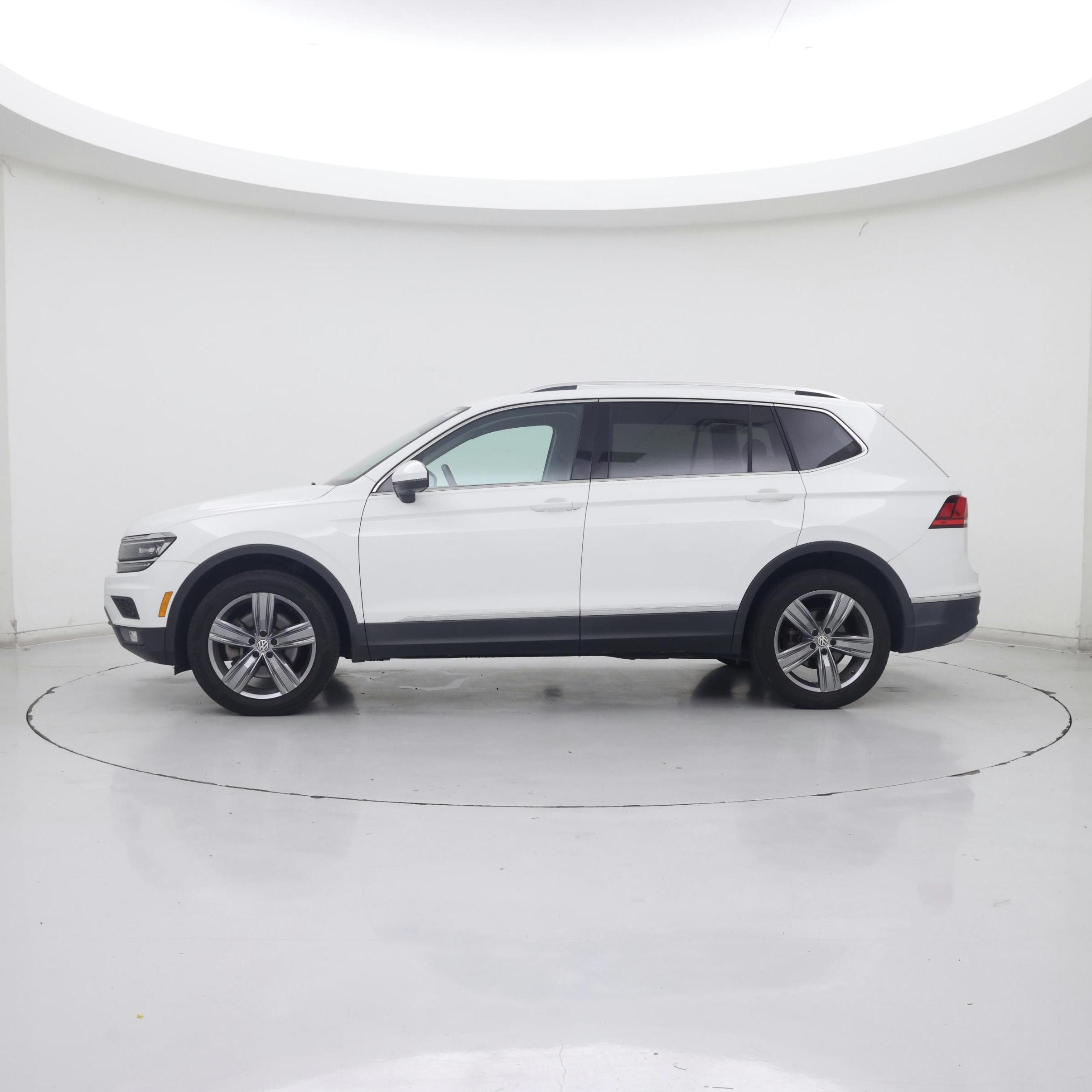 Thumbnail: 2019 Volkswagen Tiguan - 3