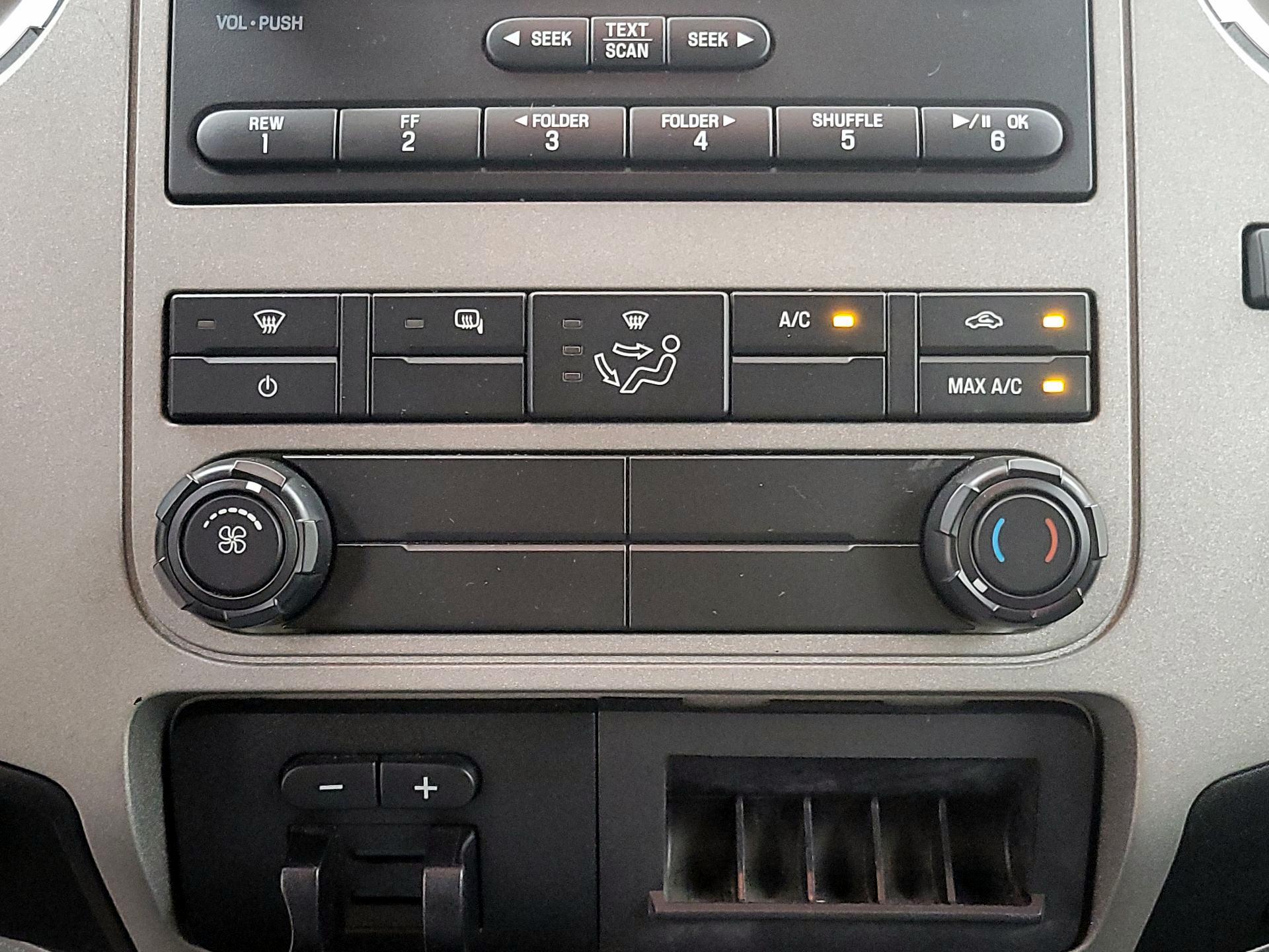 Thumbnail: 2014 Ford F-250 - 16