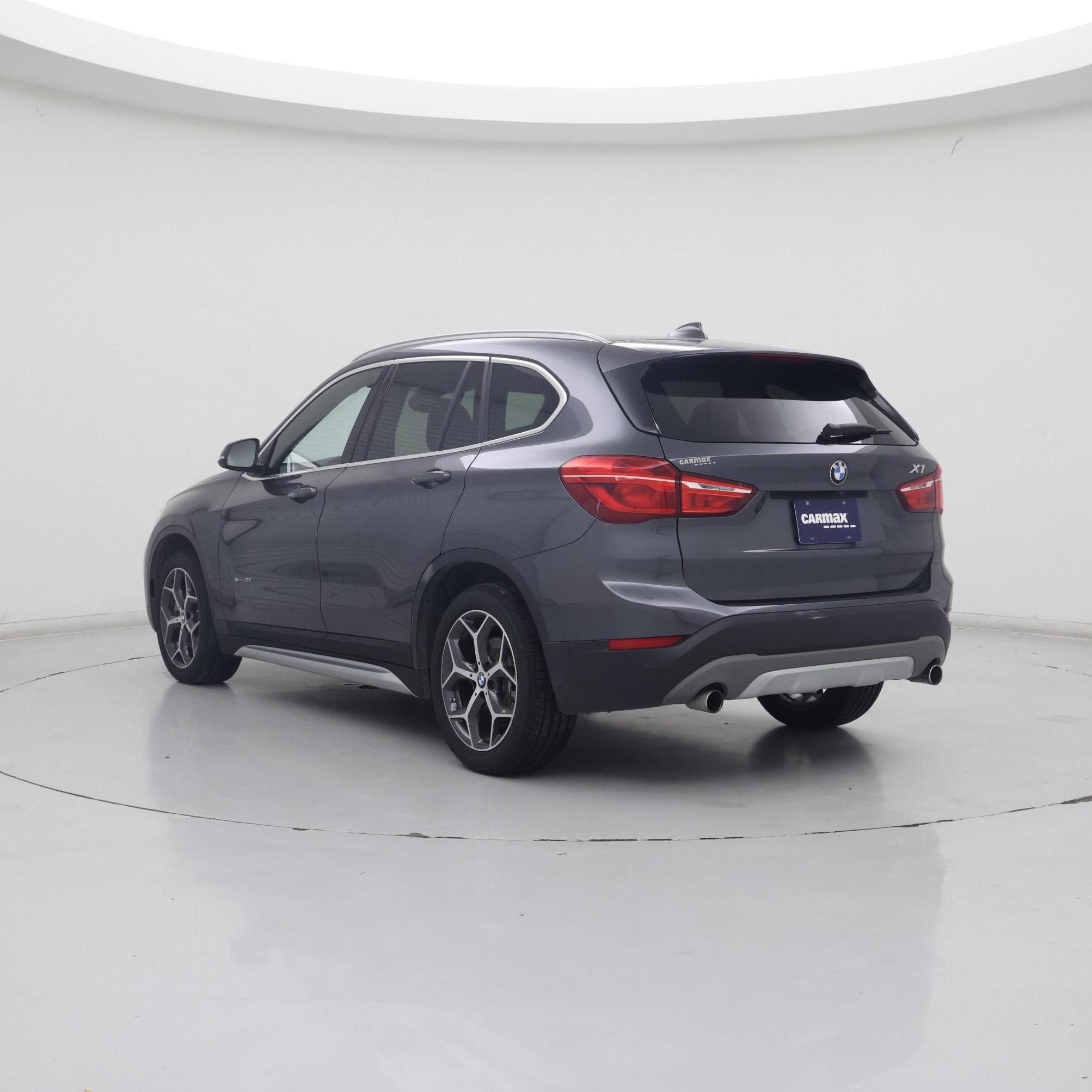 Thumbnail: 2017 BMW X1 - 2