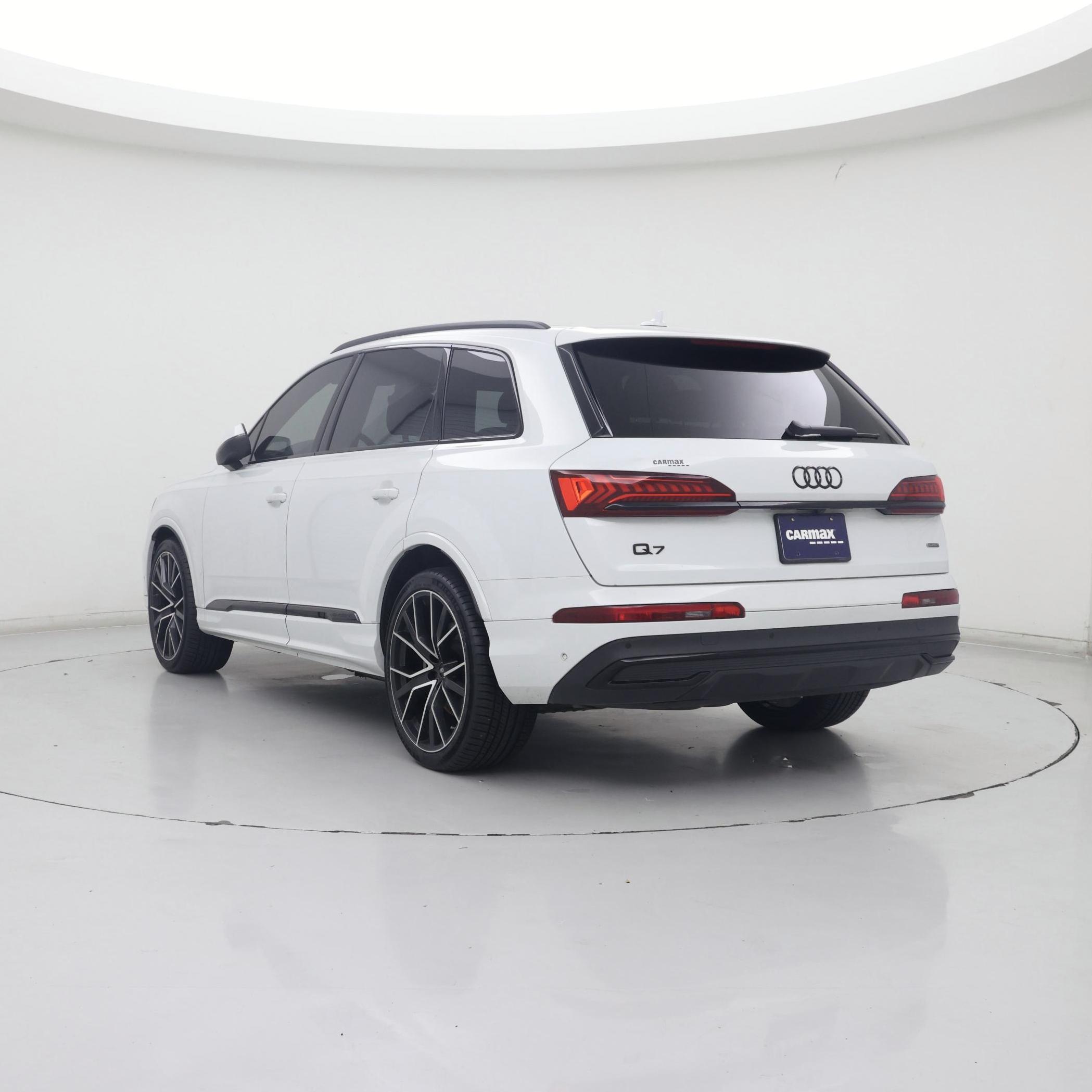 Thumbnail: 2023 Audi Q7 - 2