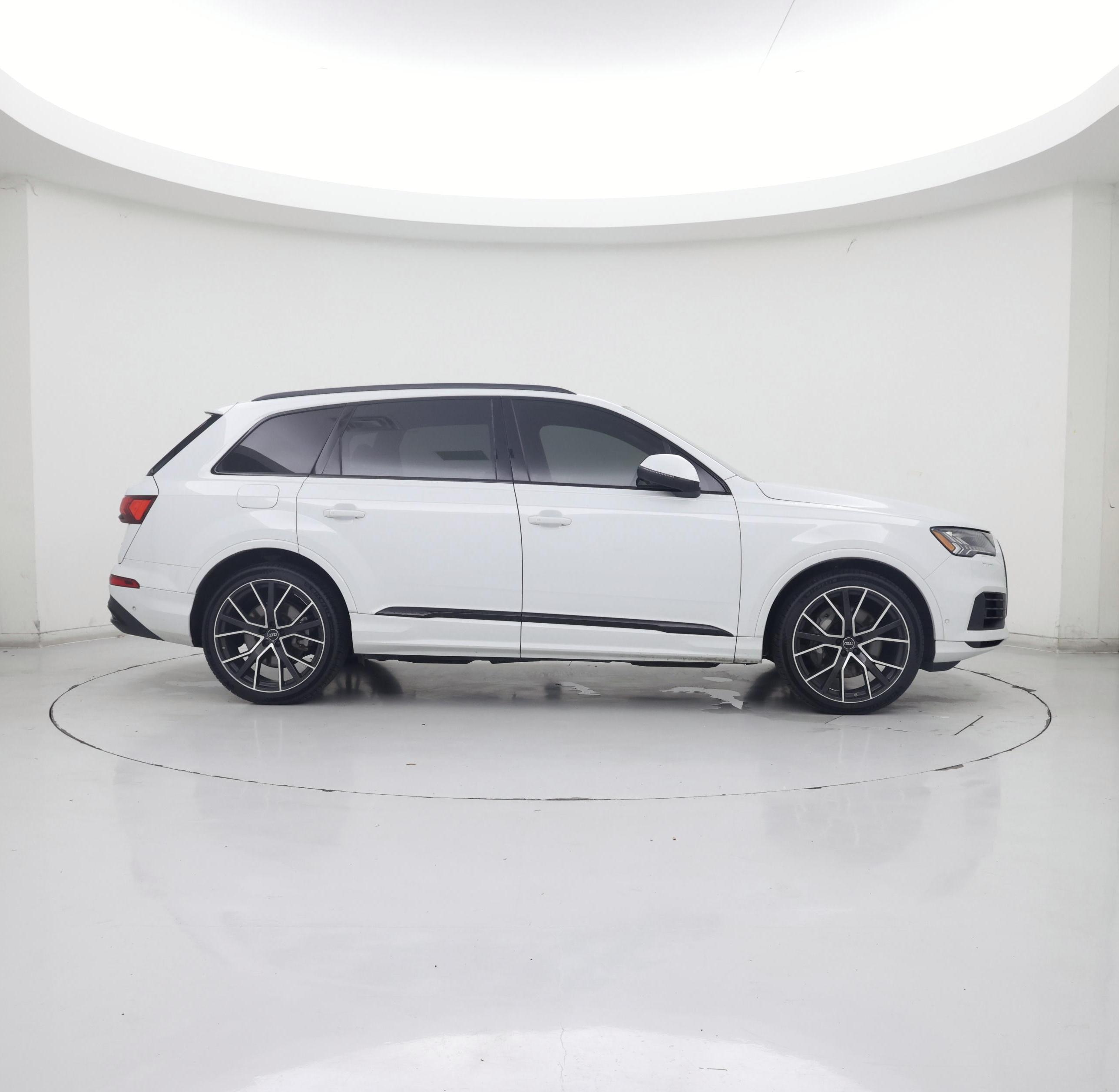 Thumbnail: 2023 Audi Q7 - 7