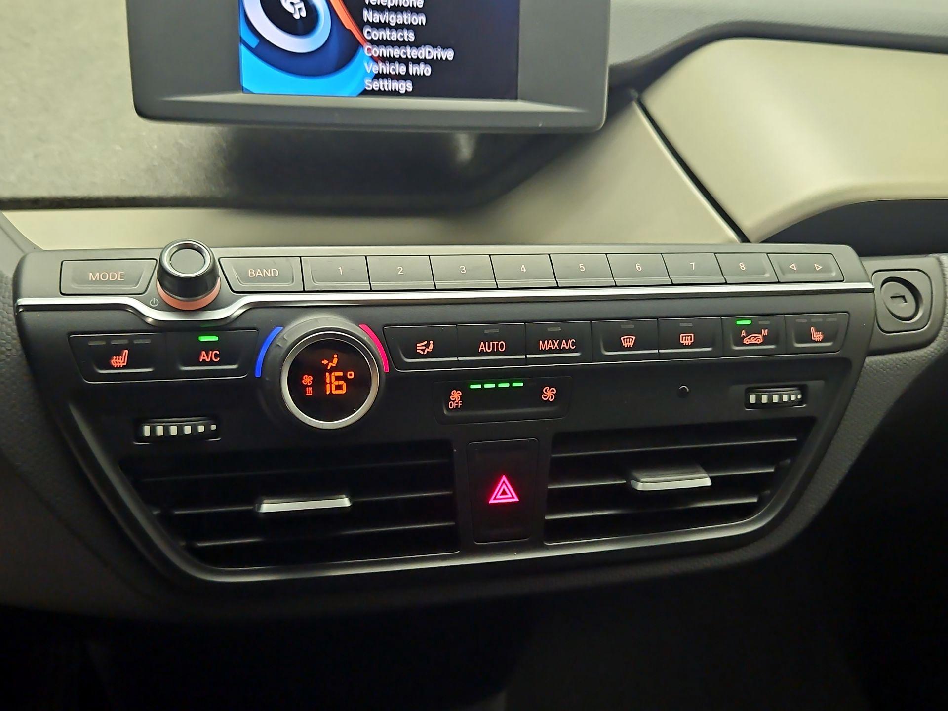 Thumbnail: 2017 BMW i3 - 17