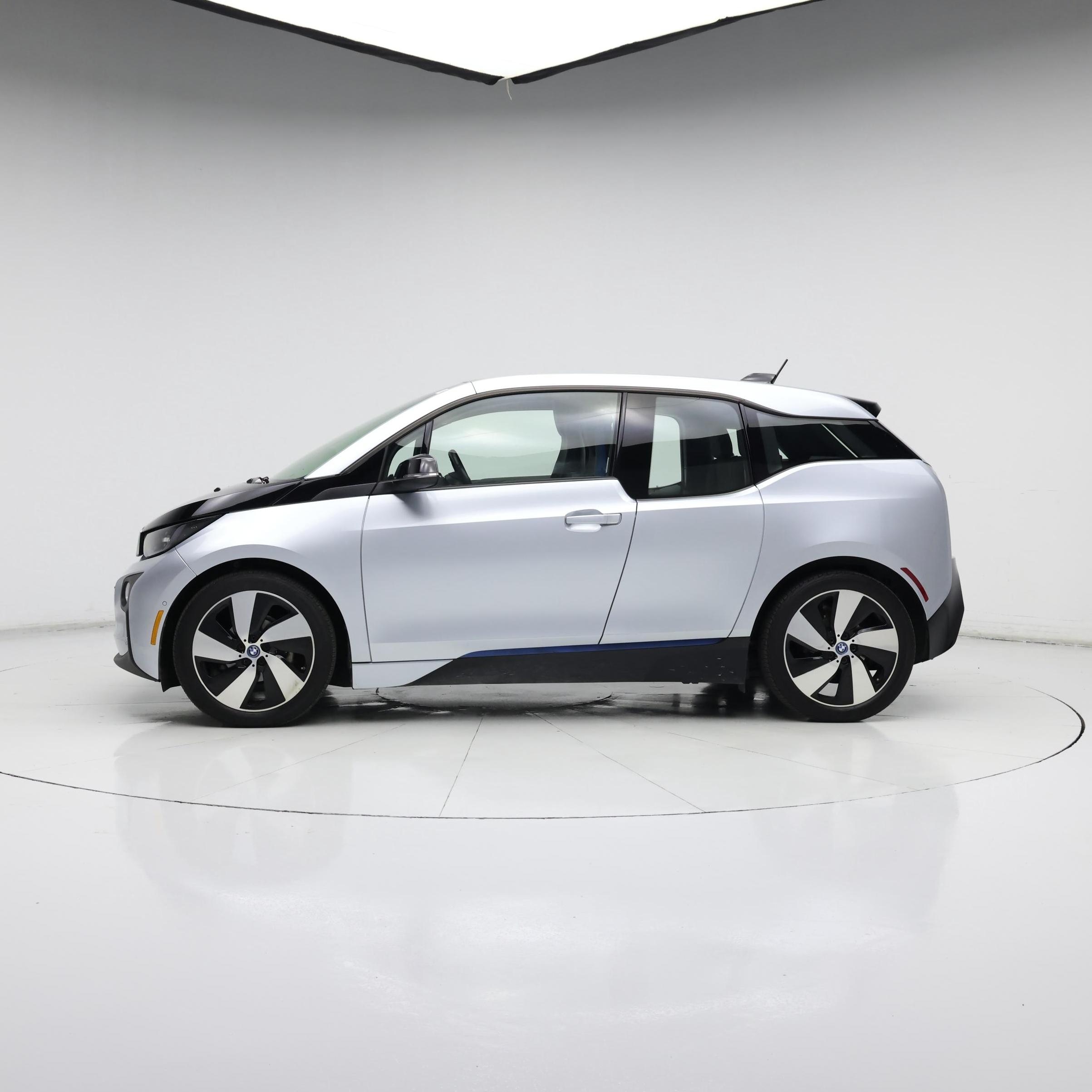 Thumbnail: 2017 BMW i3 - 3