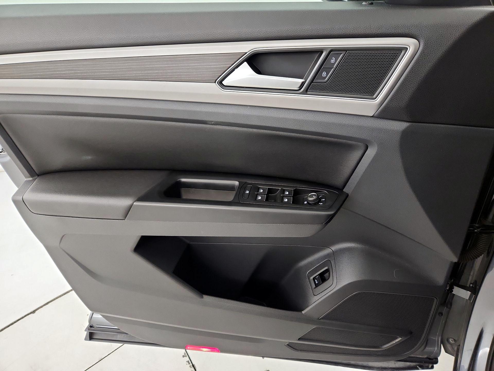 Thumbnail: 2019 Volkswagen Atlas - 12