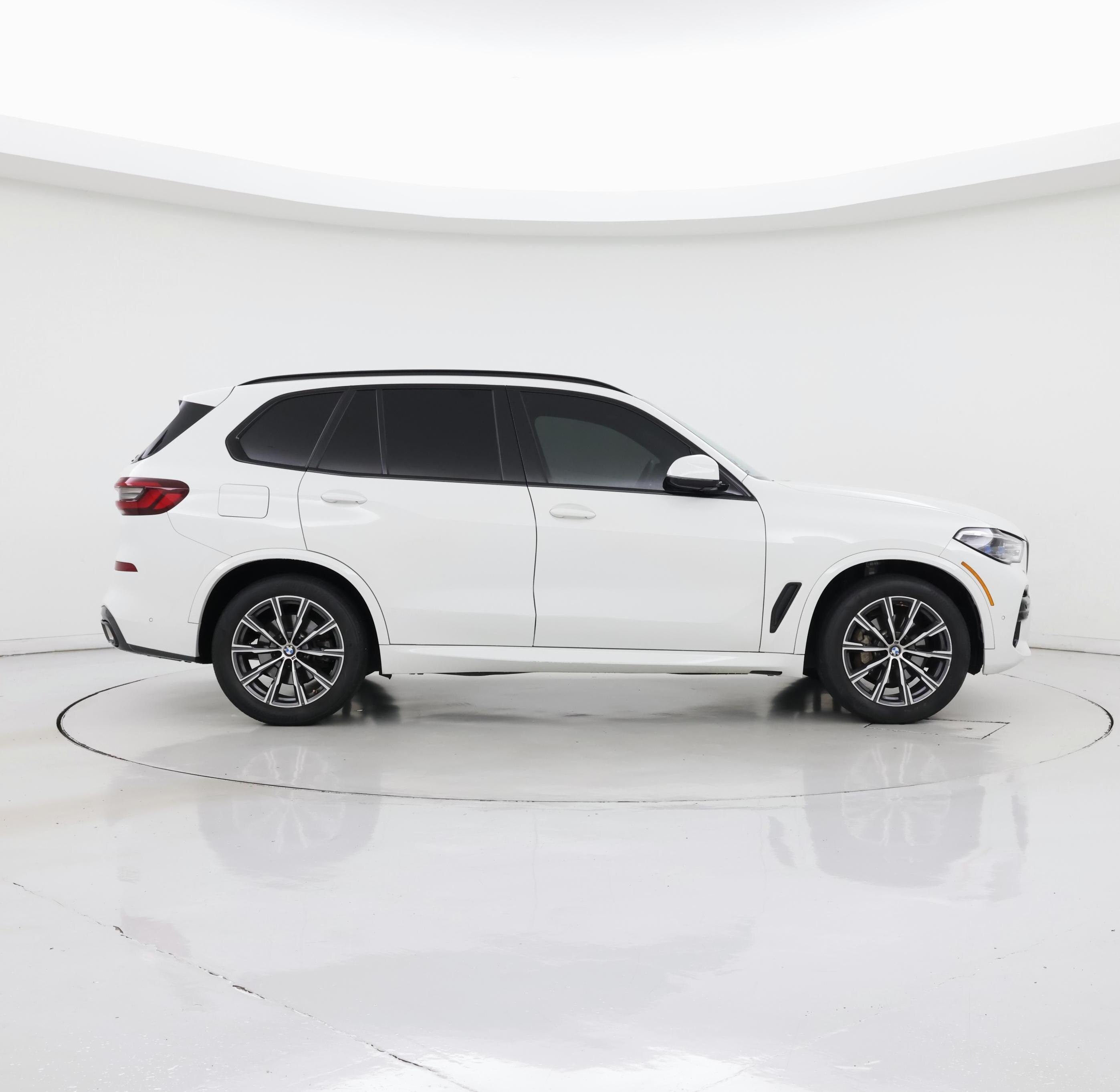 Thumbnail: 2023 BMW X5 - 7