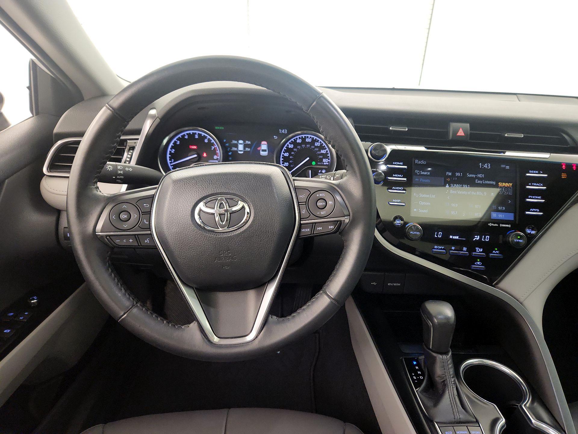 Thumbnail: 2020 Toyota Camry - 10