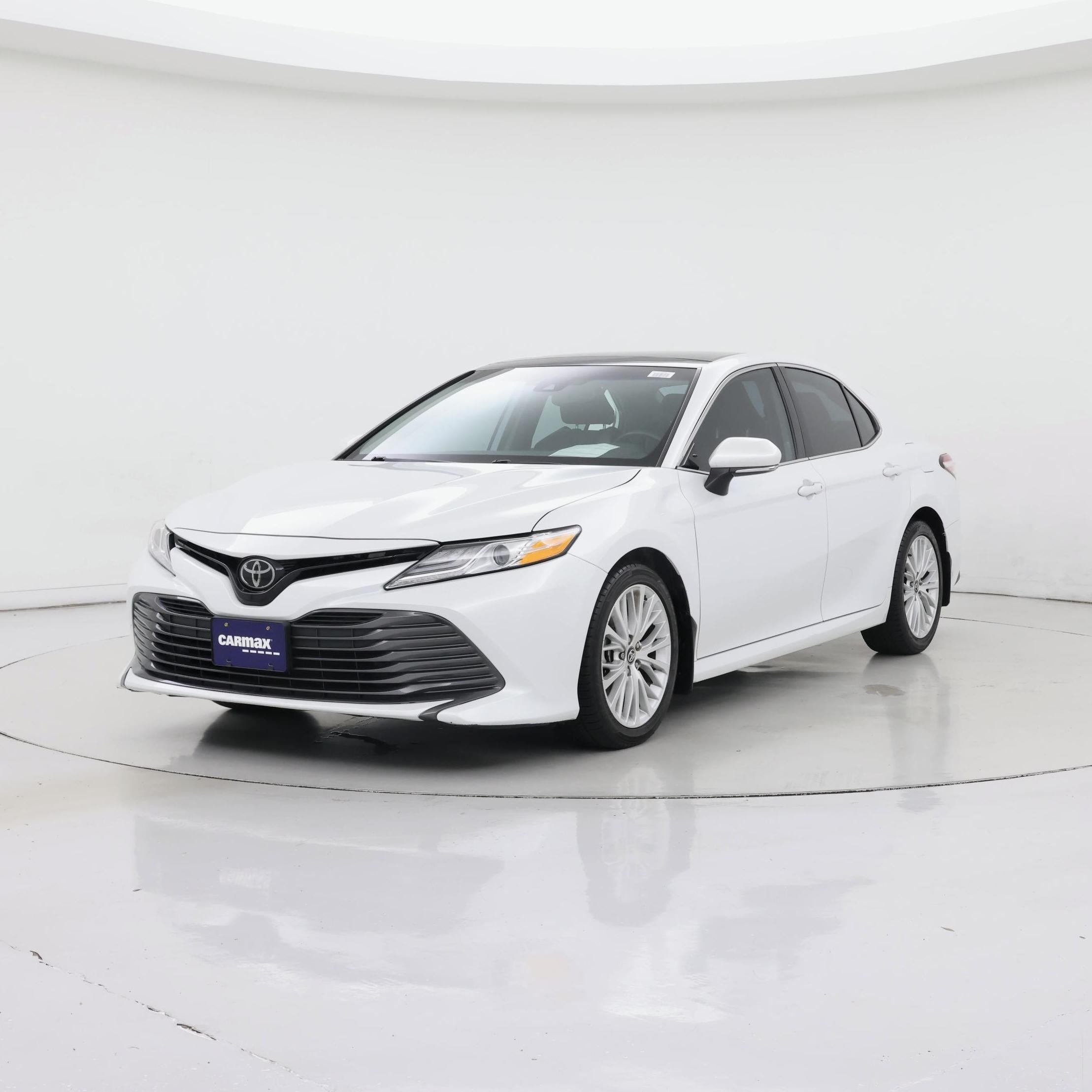 Thumbnail: 2020 Toyota Camry - 4