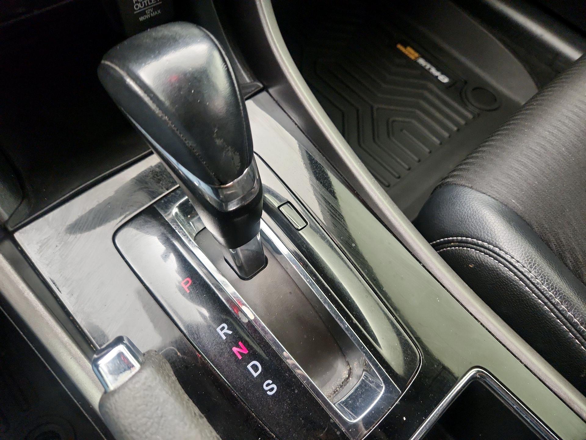 Thumbnail: 2016 Honda Accord - 15