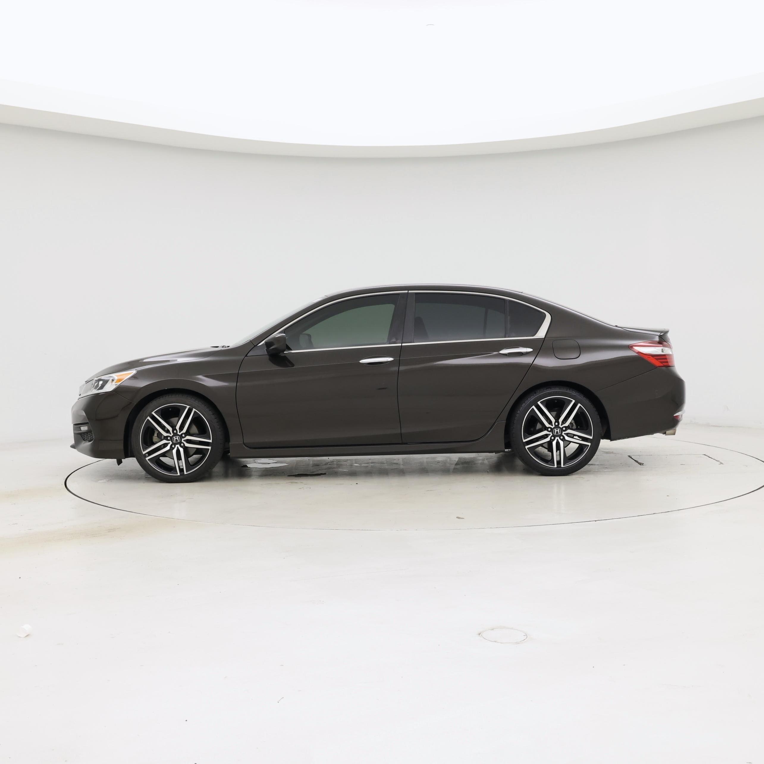 Thumbnail: 2016 Honda Accord - 3