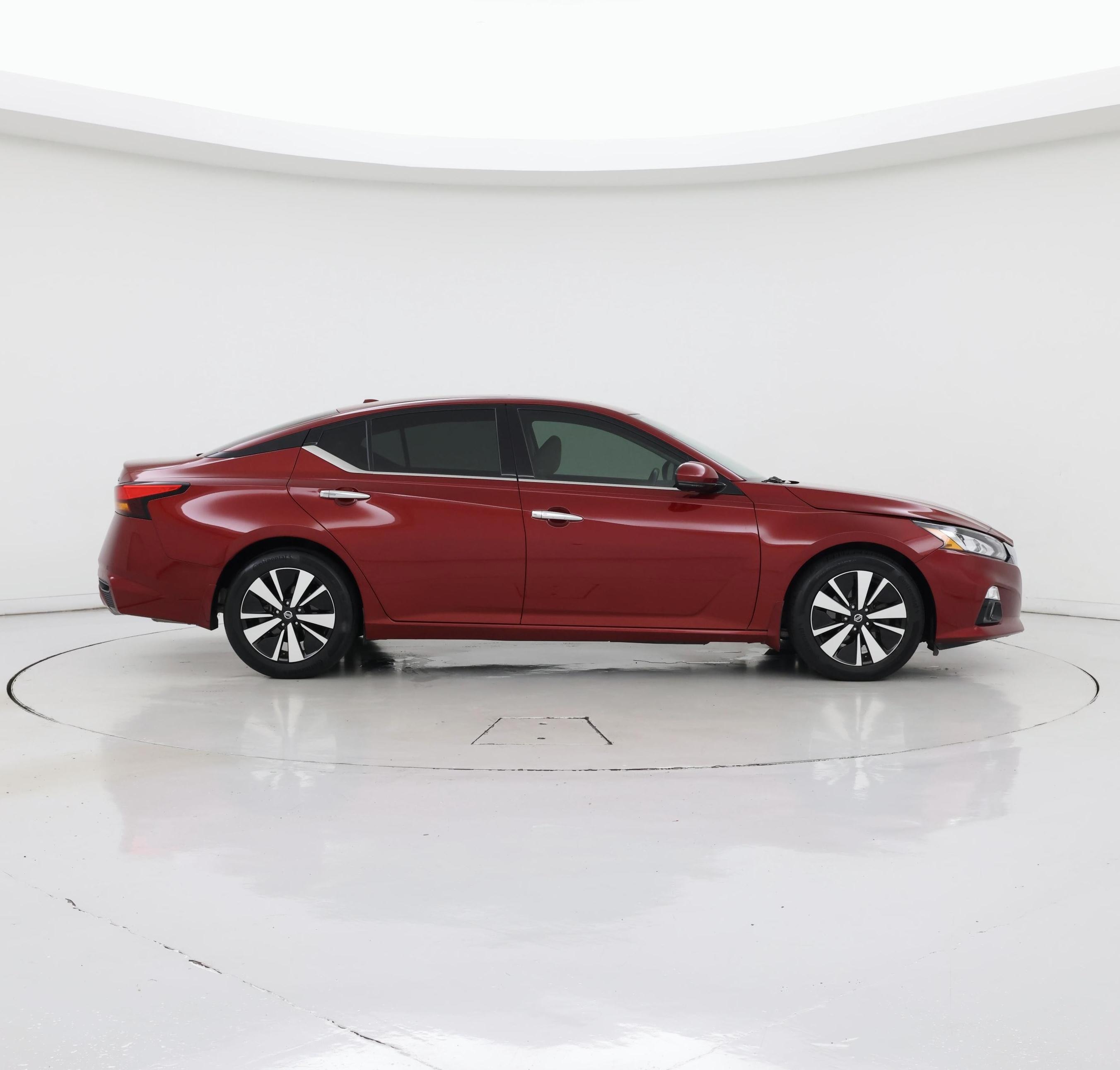 Thumbnail: 2020 Nissan Altima - 7