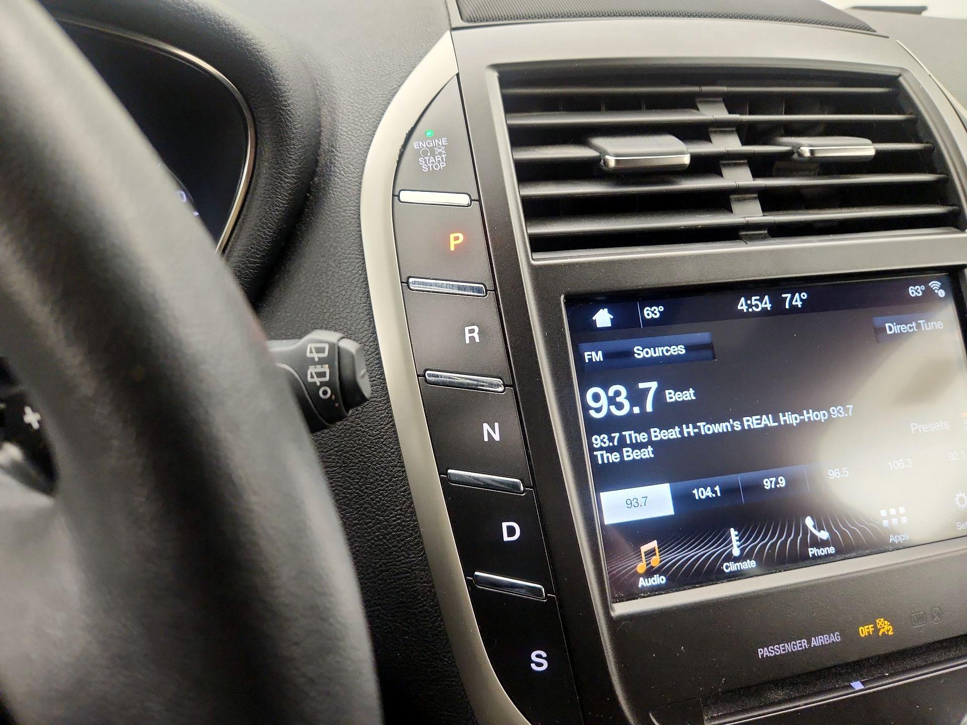 Thumbnail: 2019 Lincoln MKC - 17