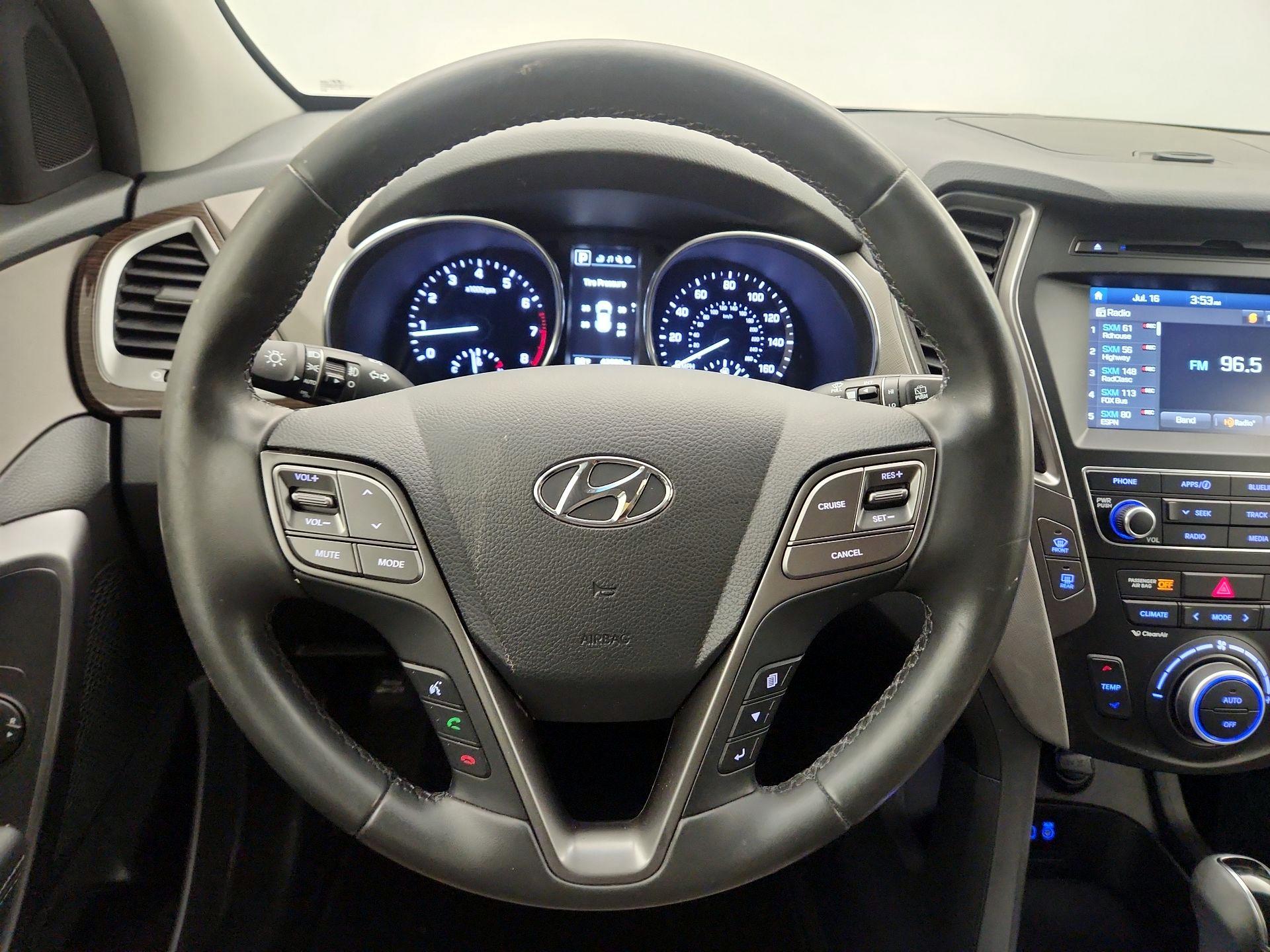 Thumbnail: 2017 Hyundai Santa Fe - 10